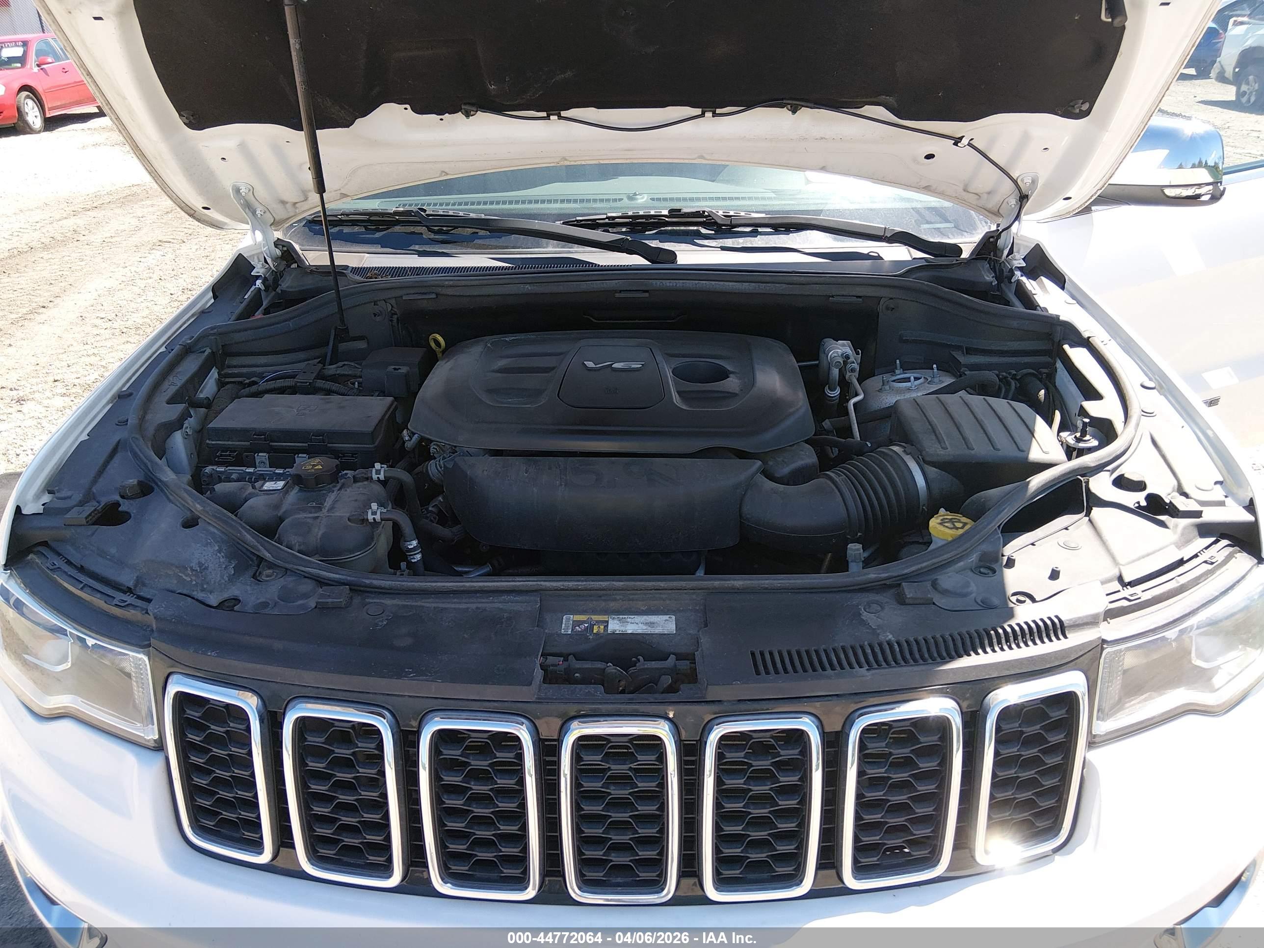 JEEP GRAND image 10