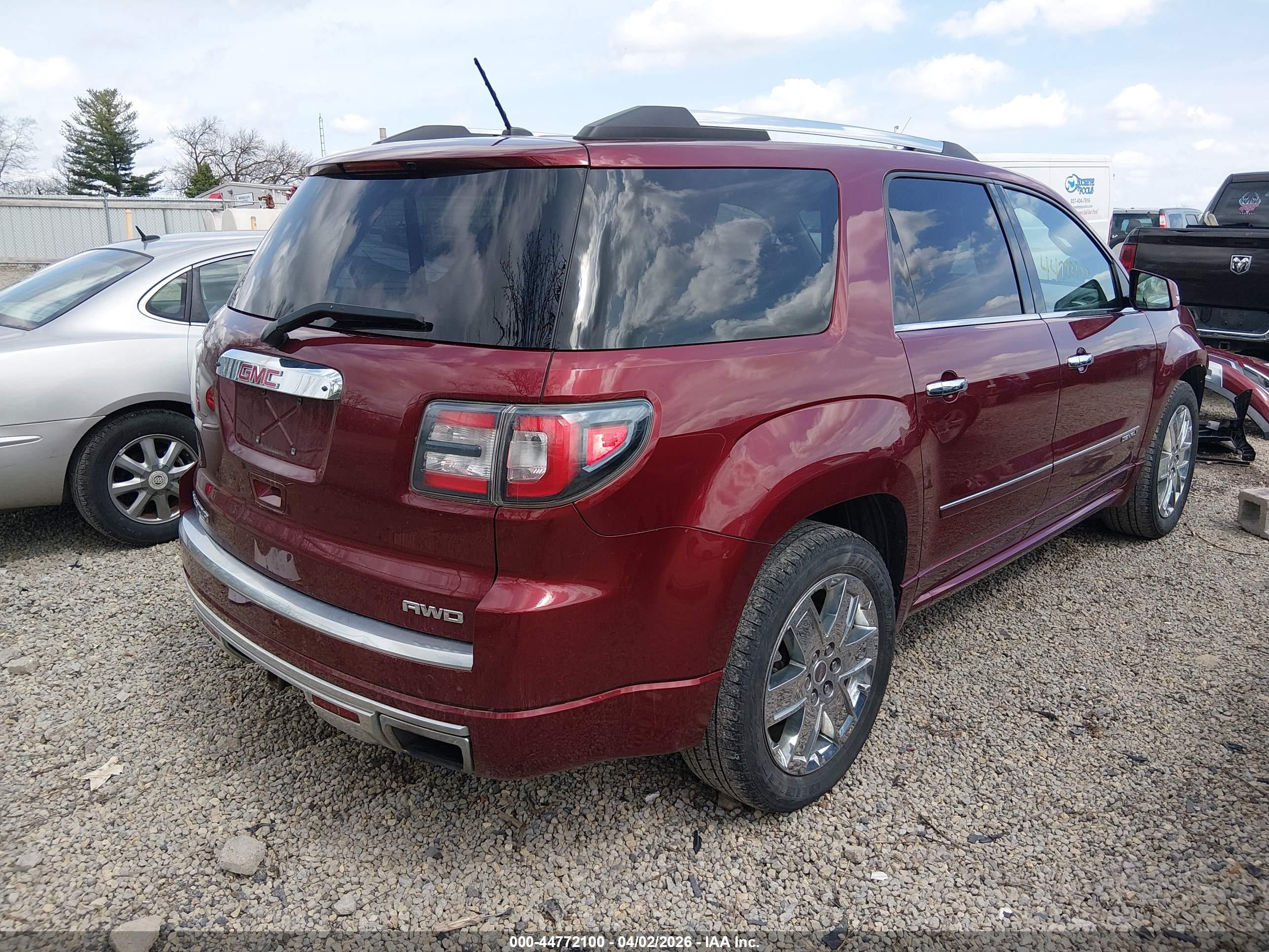 GMC ACADIA image 4