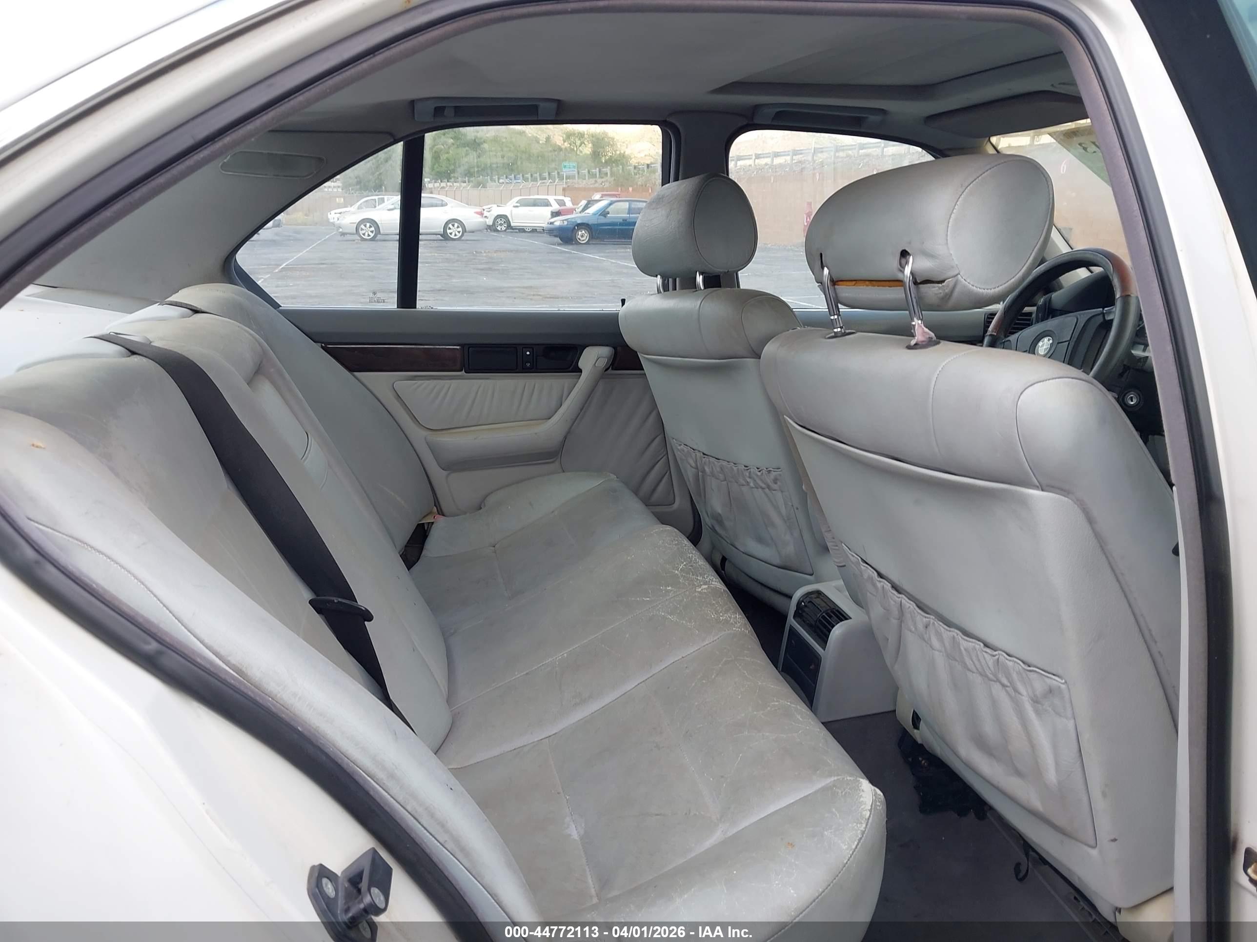 BMW 525 image 8