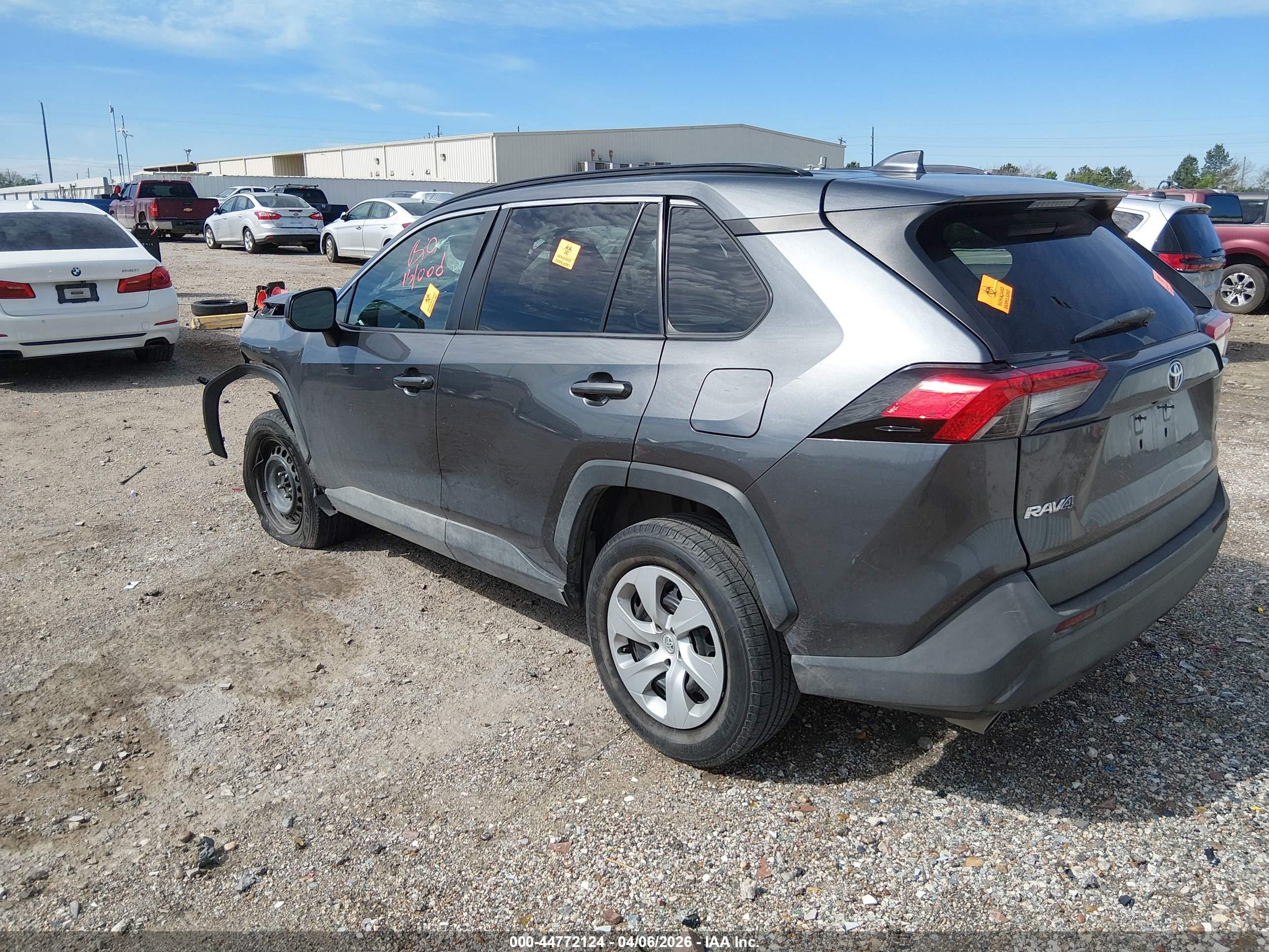 TOYOTA RAV4 image 3