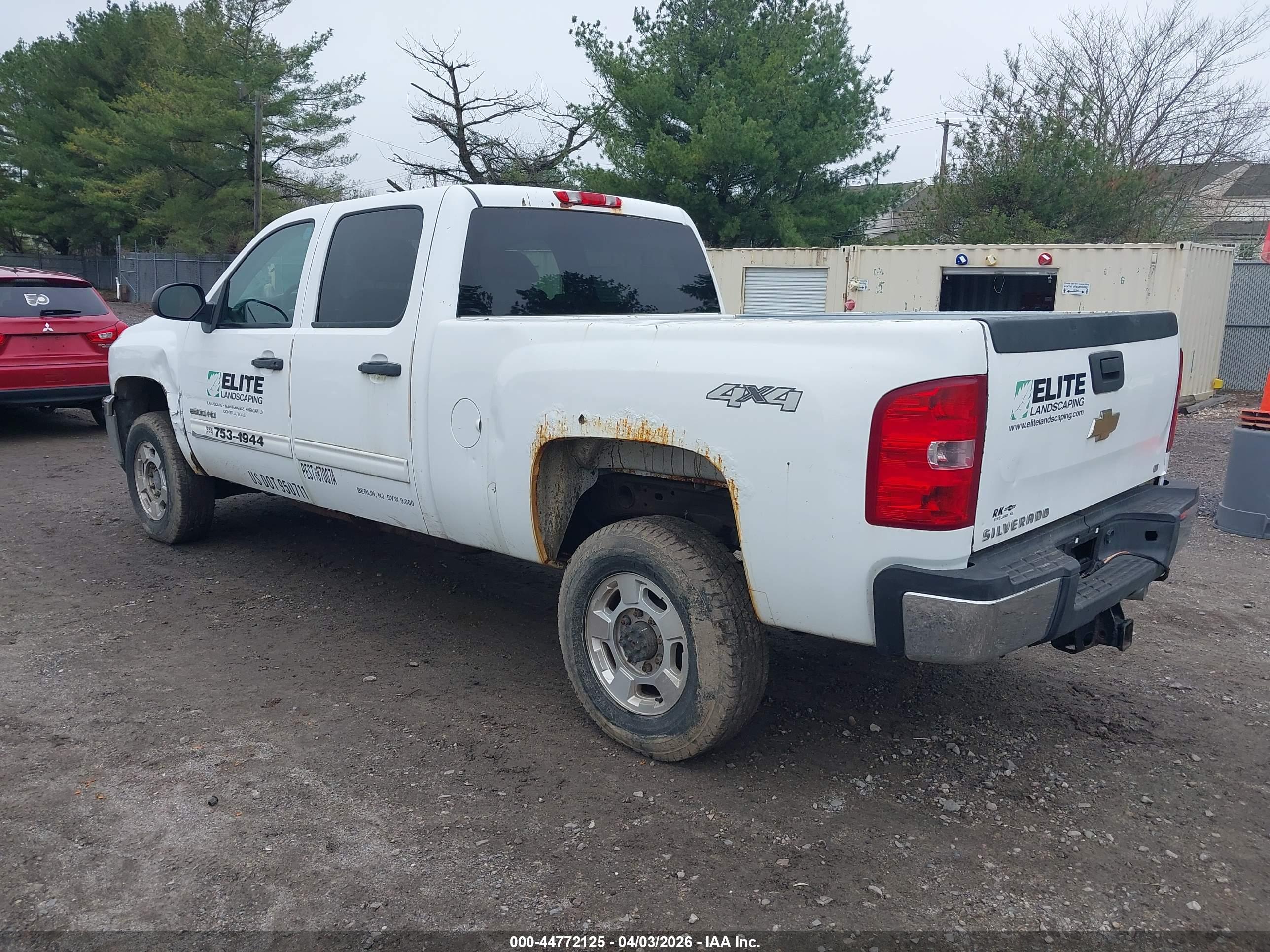 CHEVROLET SILVERADO image 3