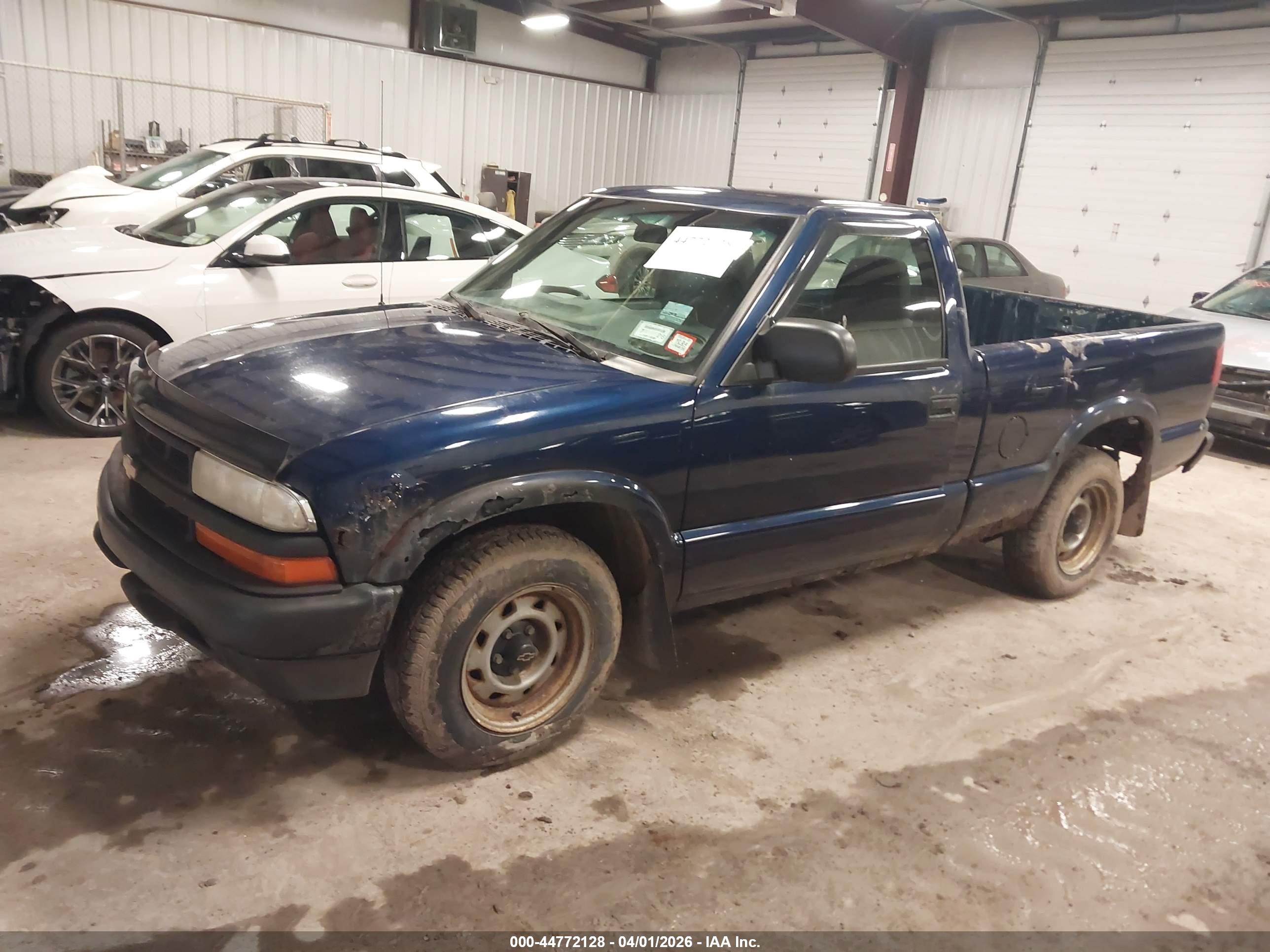 CHEVROLET S-10 image 2