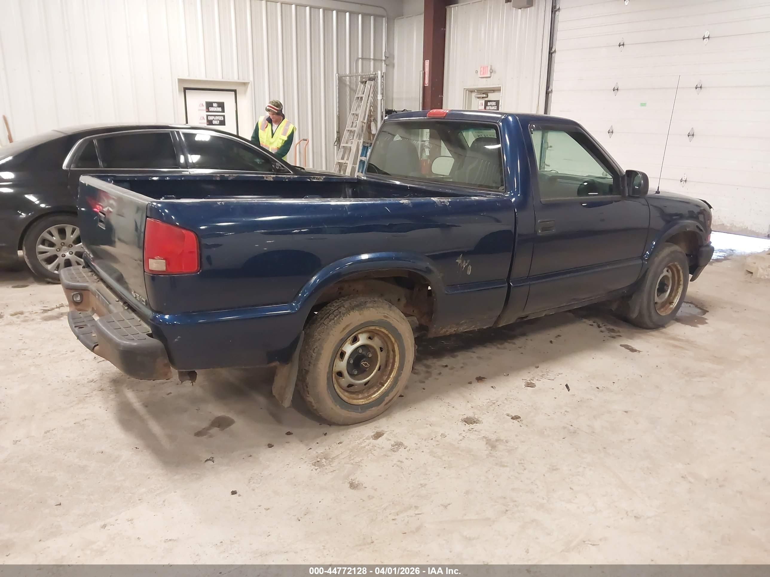 CHEVROLET S-10 image 4