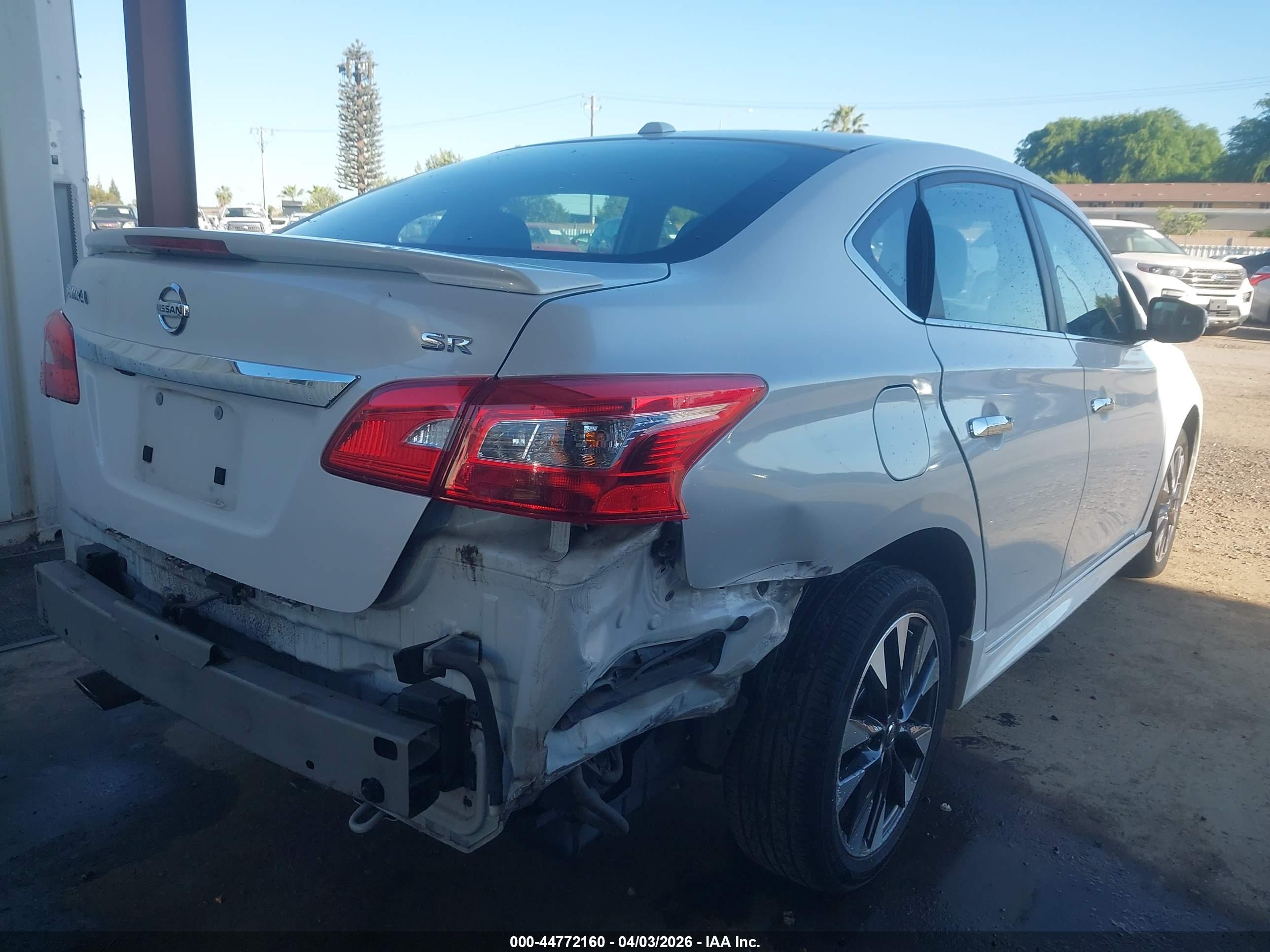 NISSAN SENTRA image 4