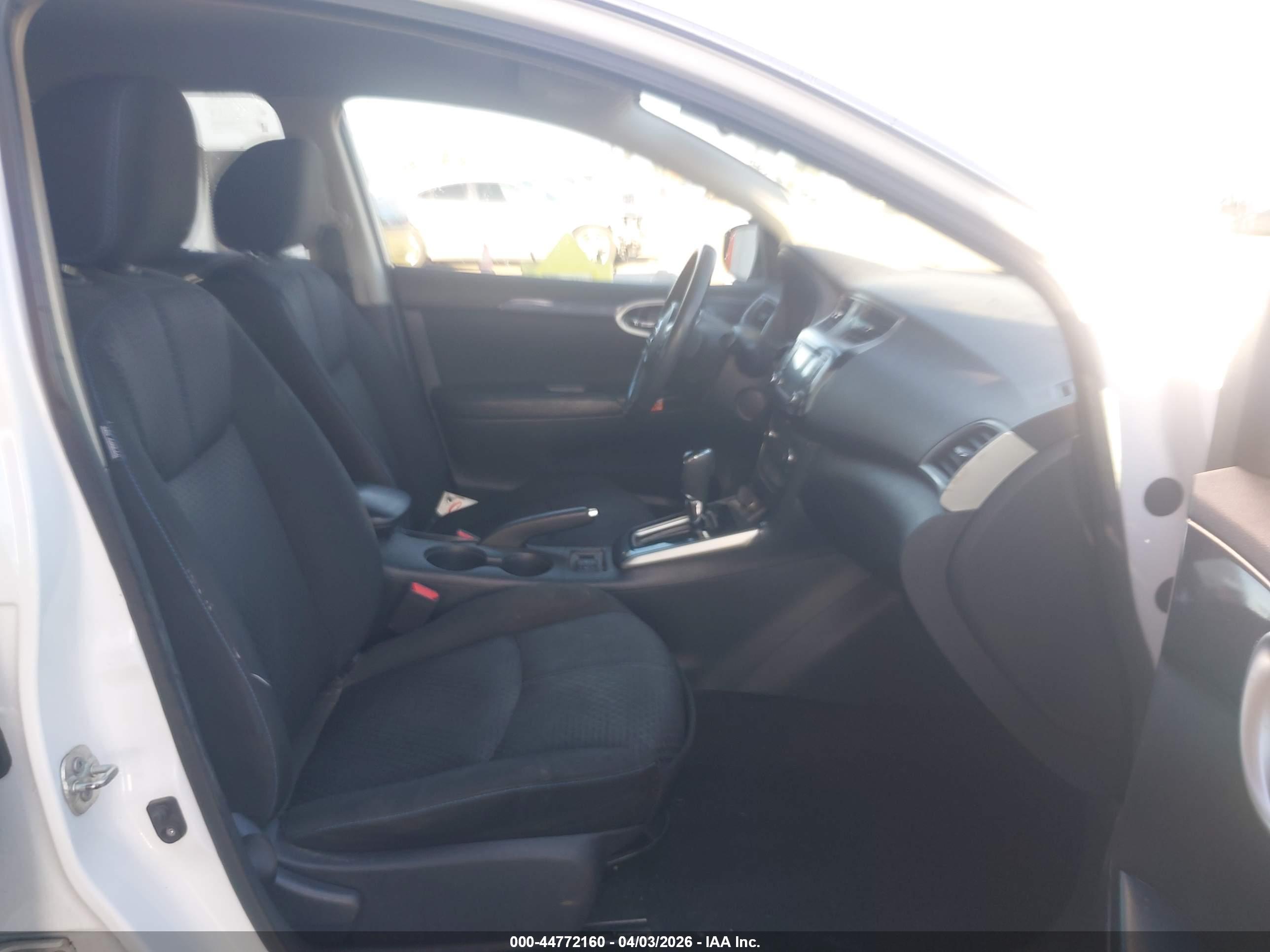 NISSAN SENTRA image 5