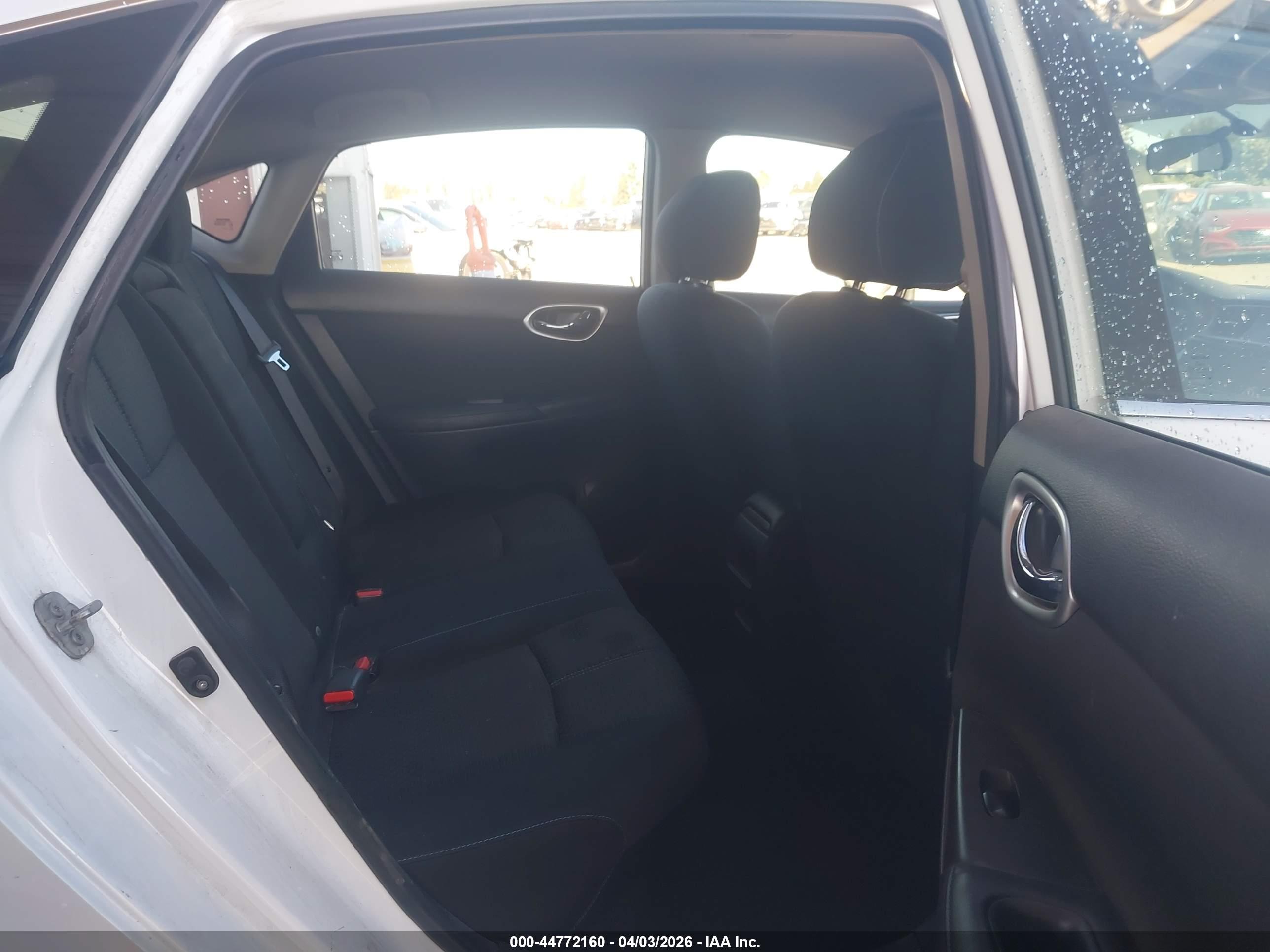 NISSAN SENTRA image 8