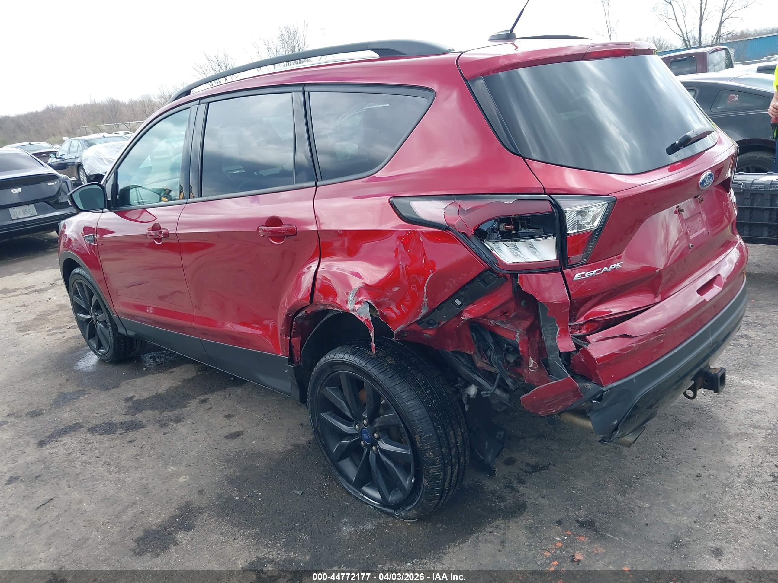 FORD ESCAPE image 3