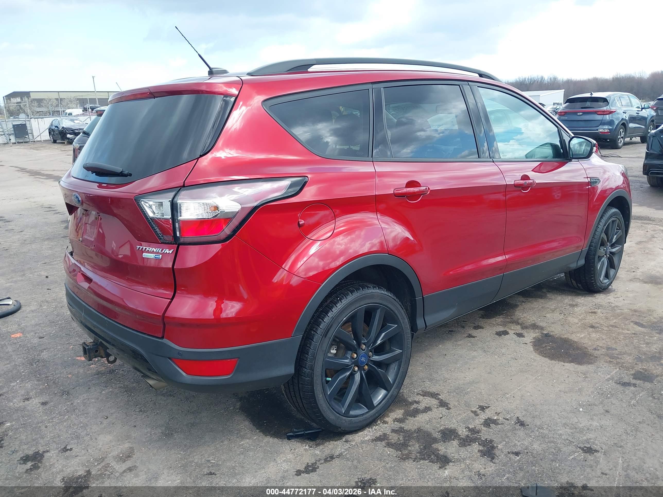 FORD ESCAPE image 4