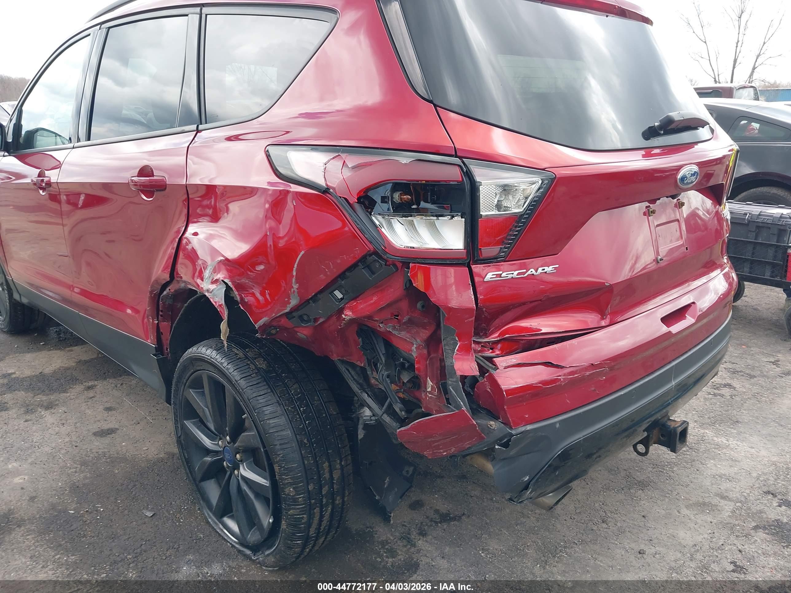 FORD ESCAPE image 6