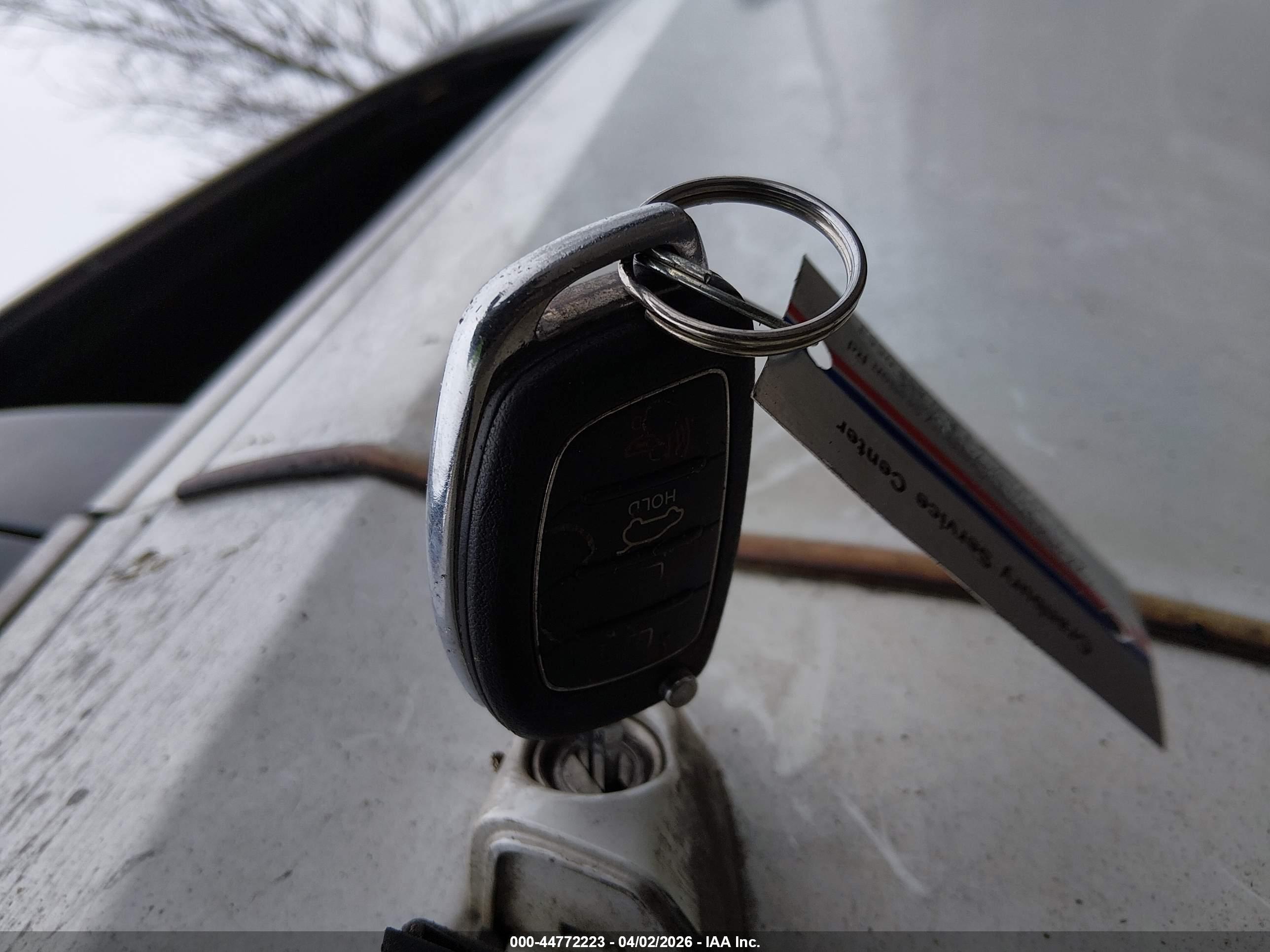 HYUNDAI SONATA image 11