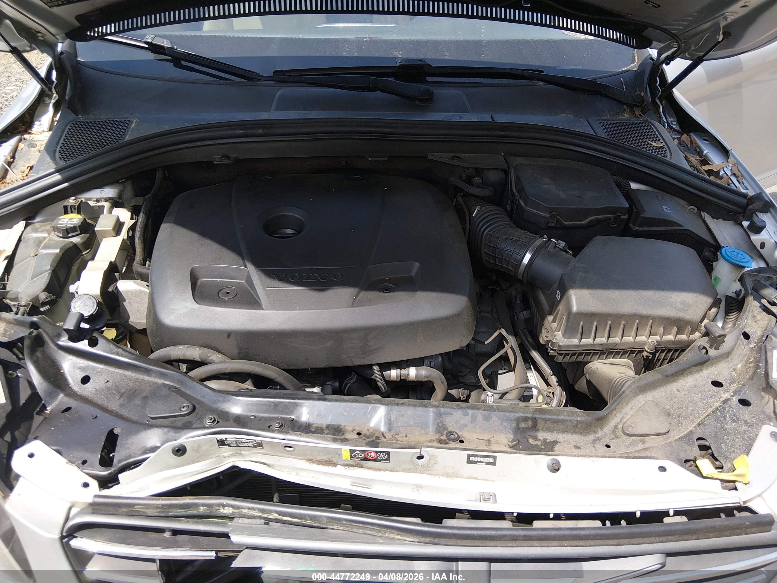 VOLVO XC60 image 10