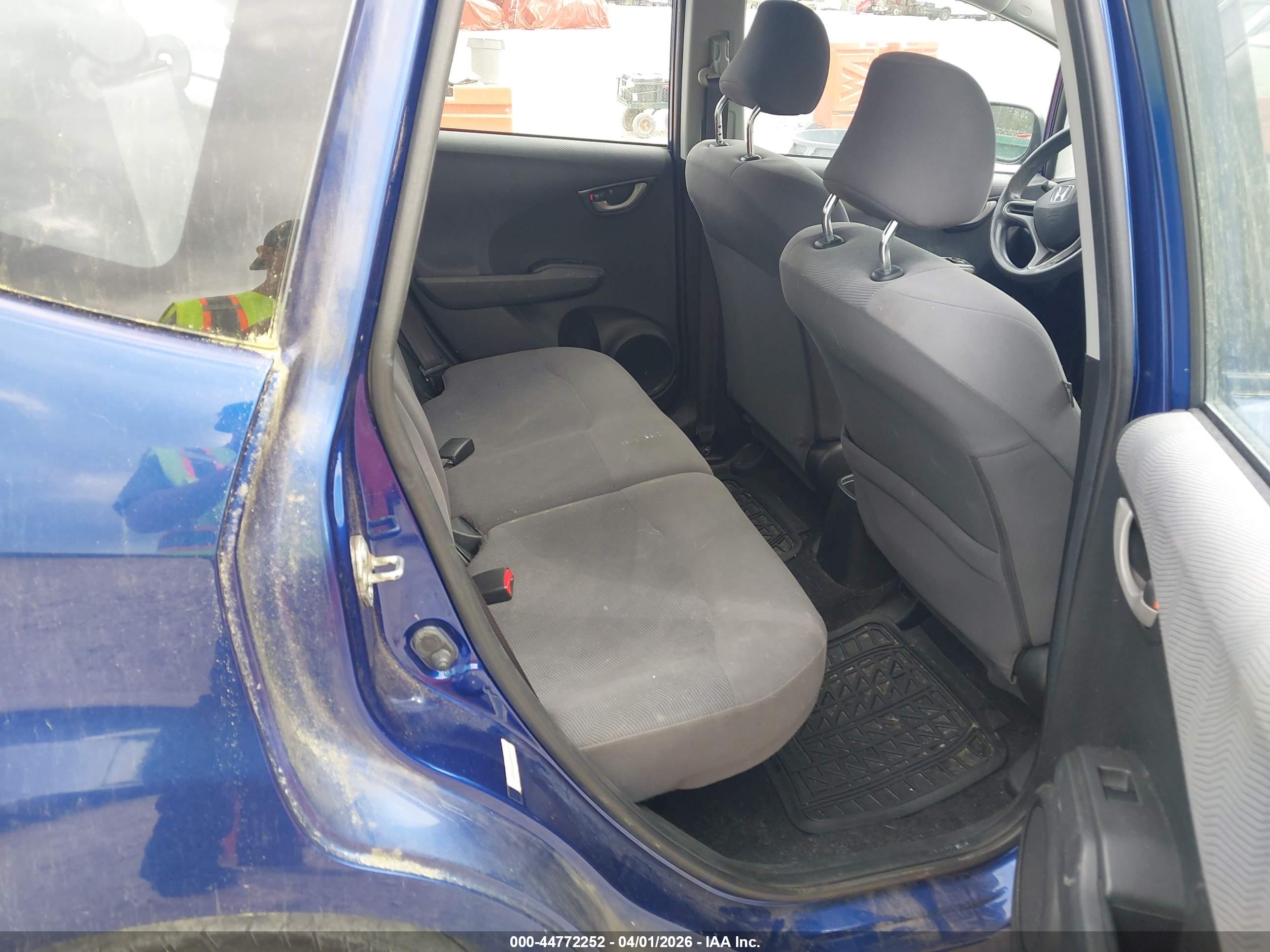 HONDA FIT image 8