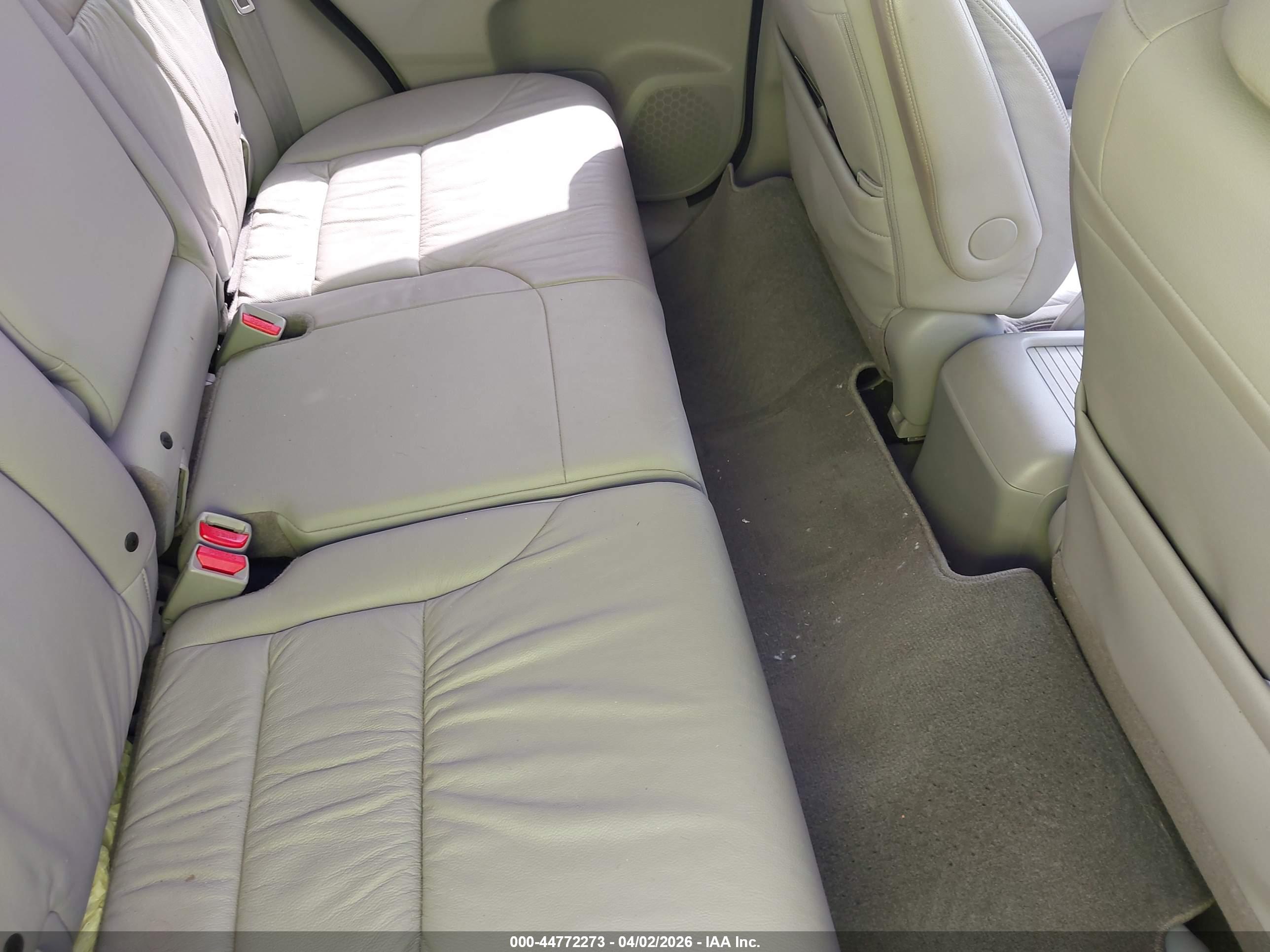 HONDA CR-V image 8