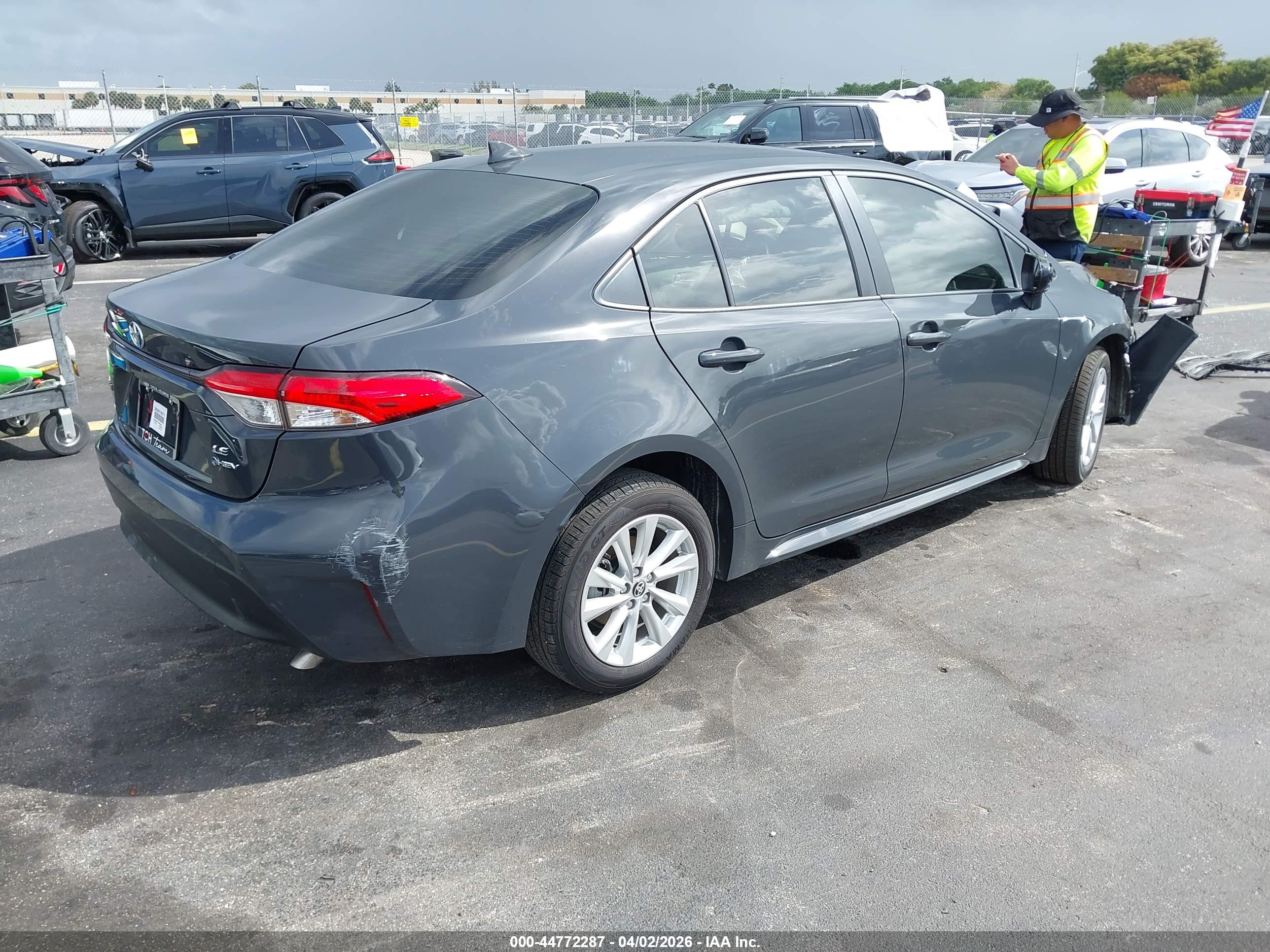 TOYOTA COROLLA image 4