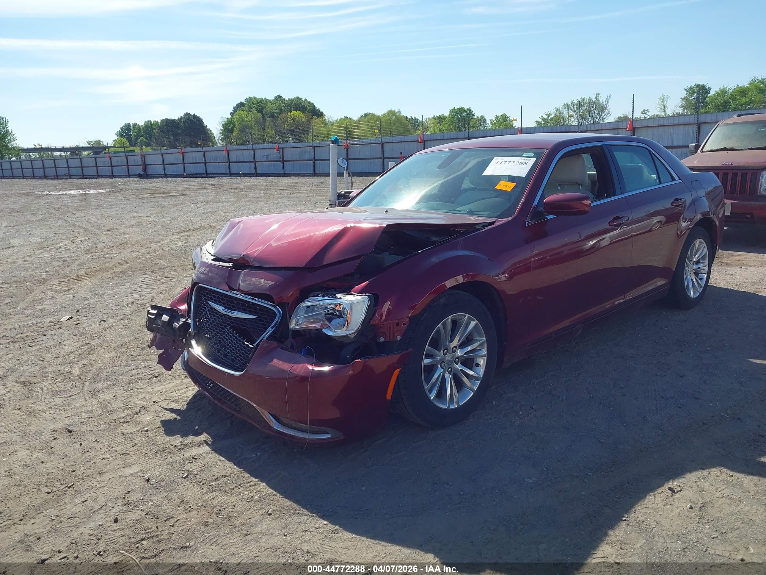 CHRYSLER 300 image 2