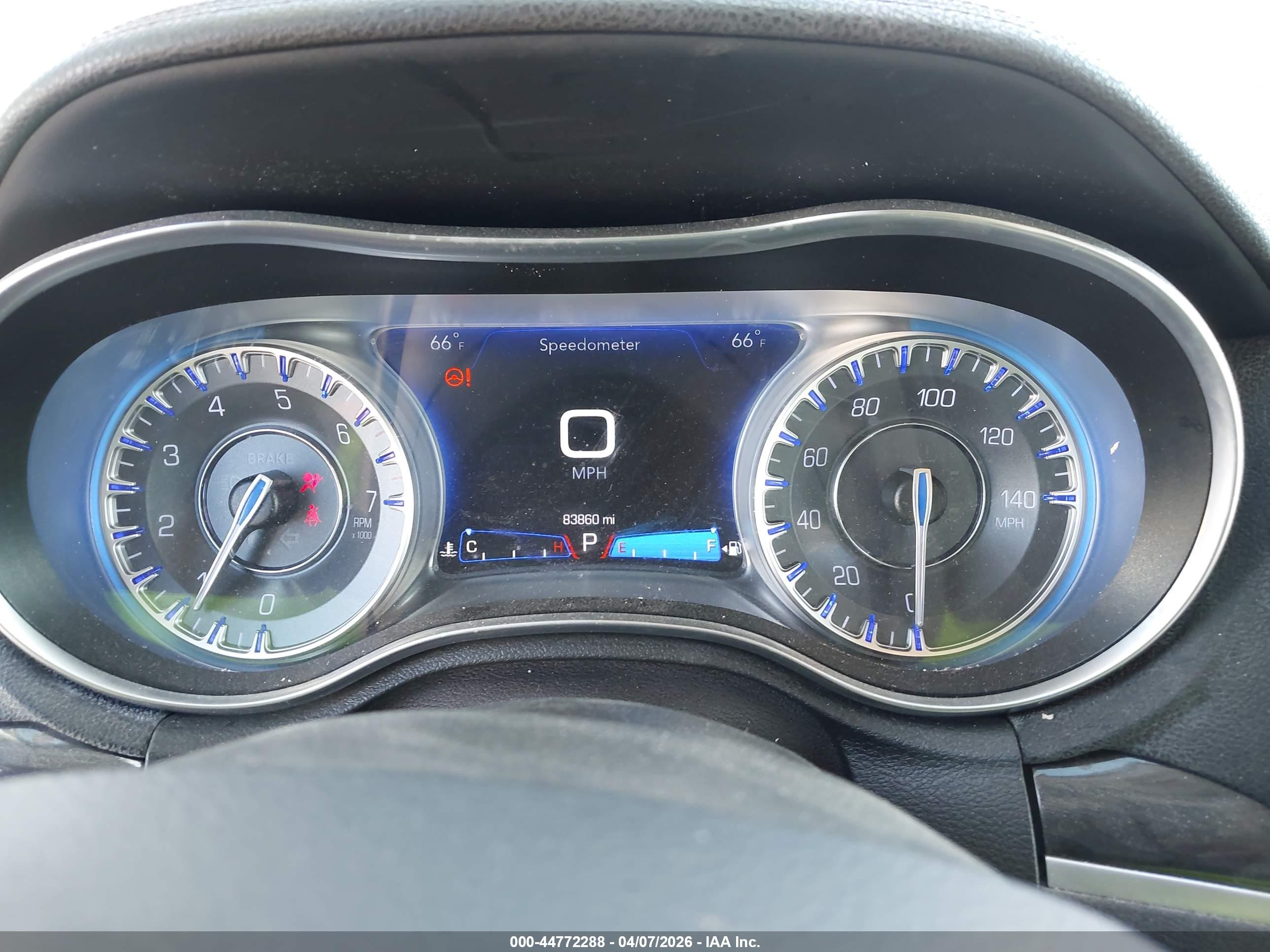 CHRYSLER 300 image 7