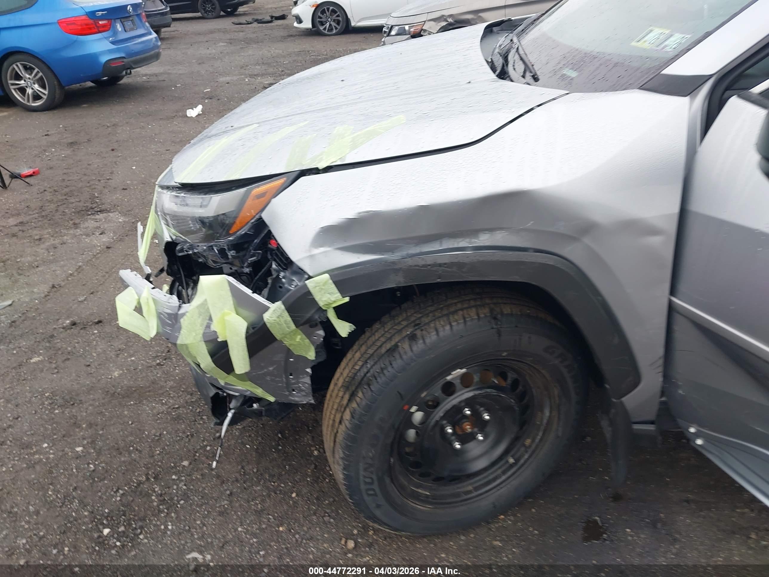 TOYOTA RAV4 image 6