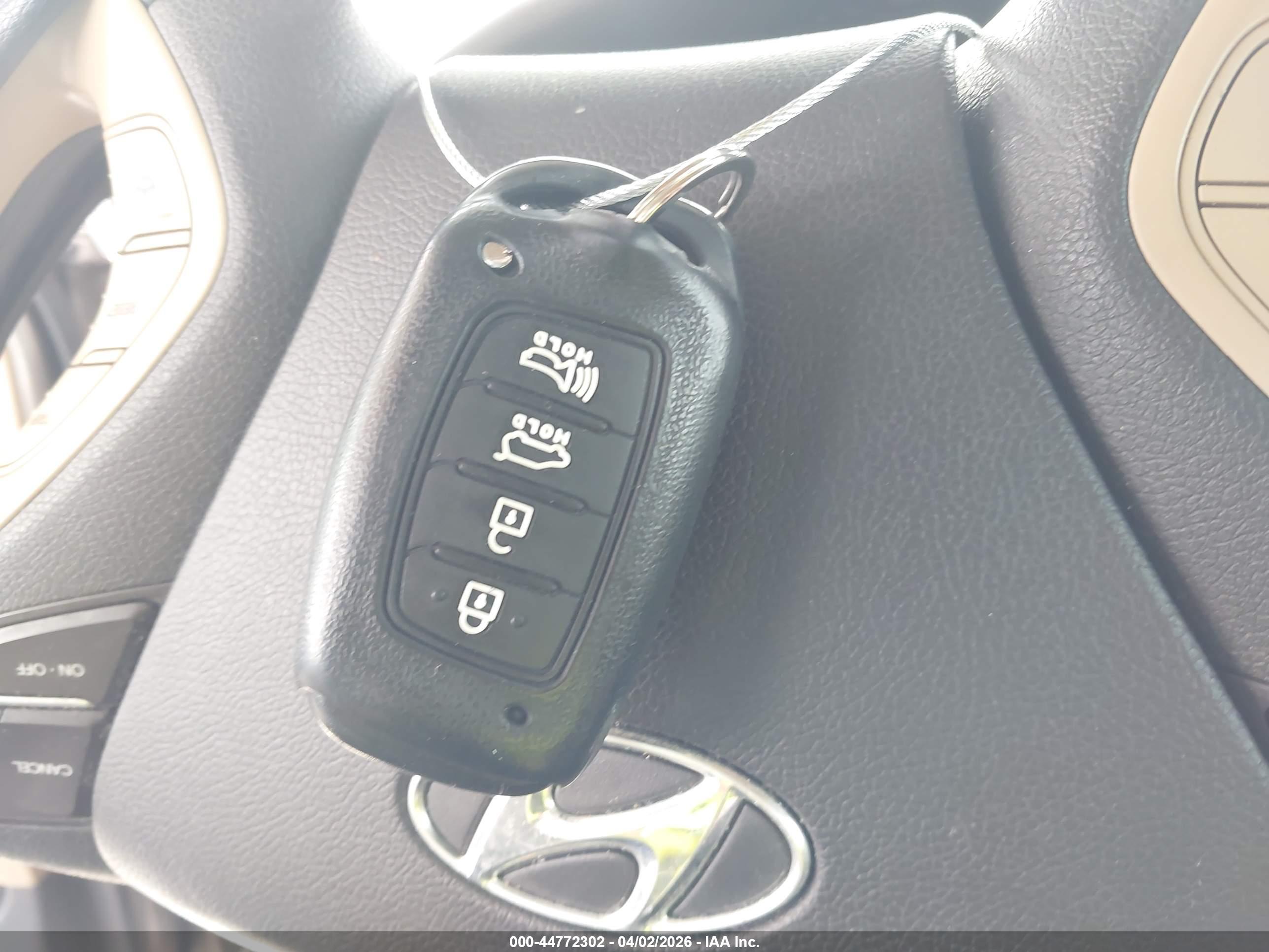 HYUNDAI SONATA image 11