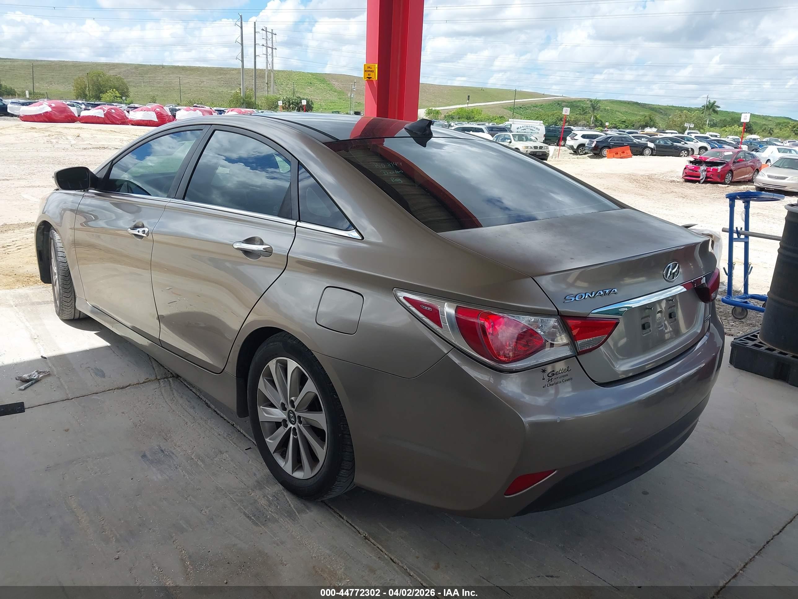 HYUNDAI SONATA image 3