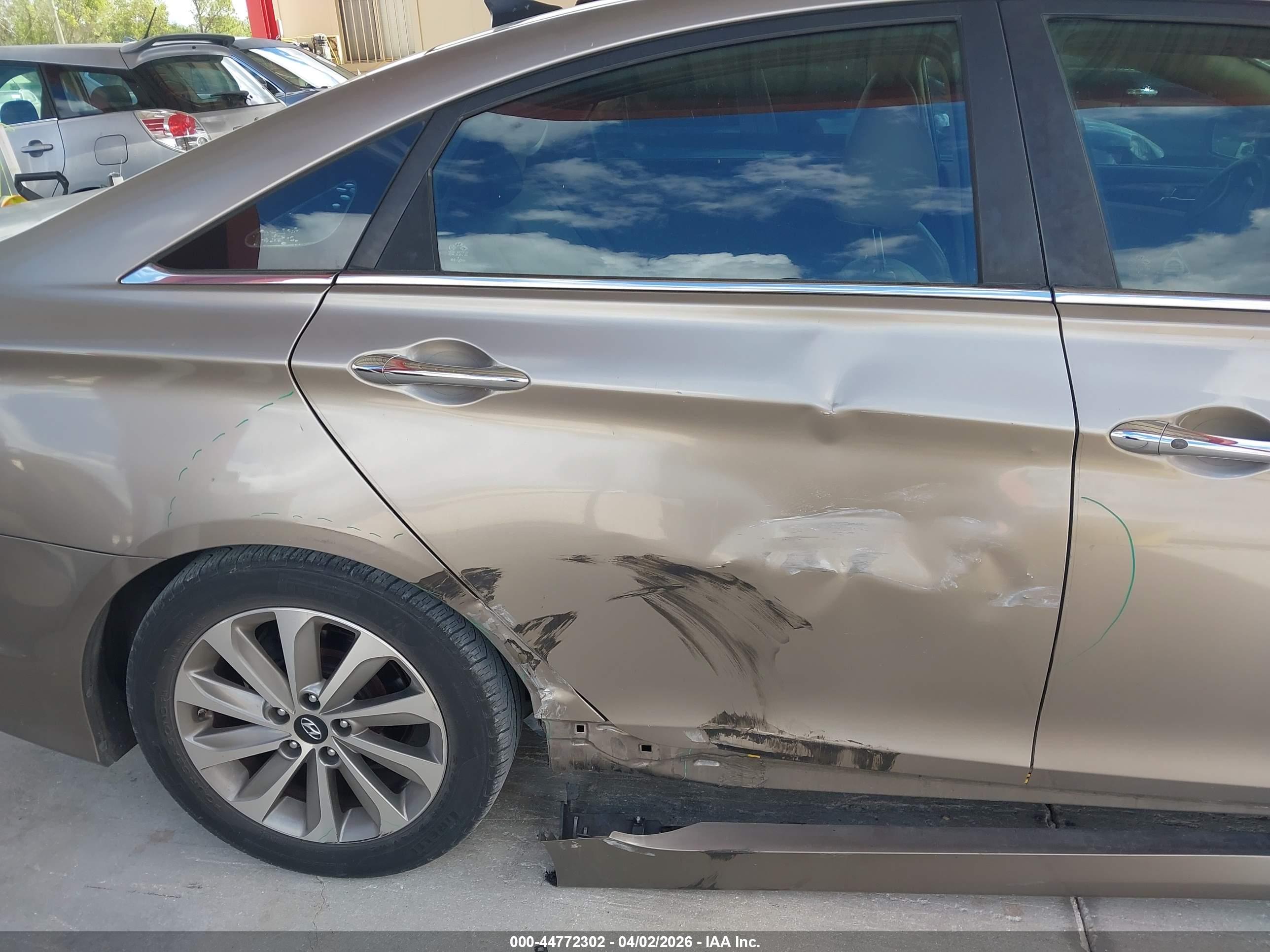 HYUNDAI SONATA image 6