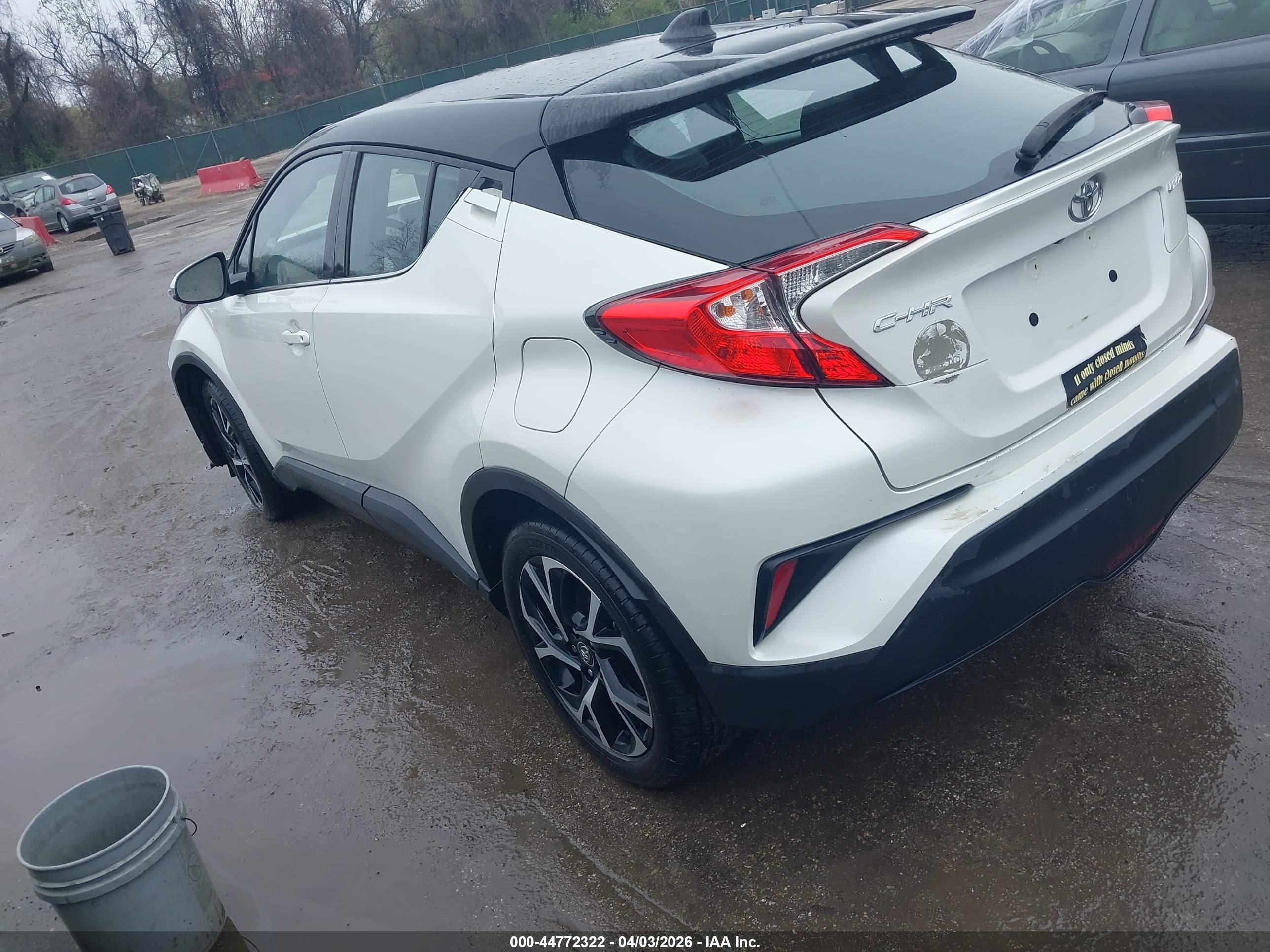 TOYOTA C-HR image 3