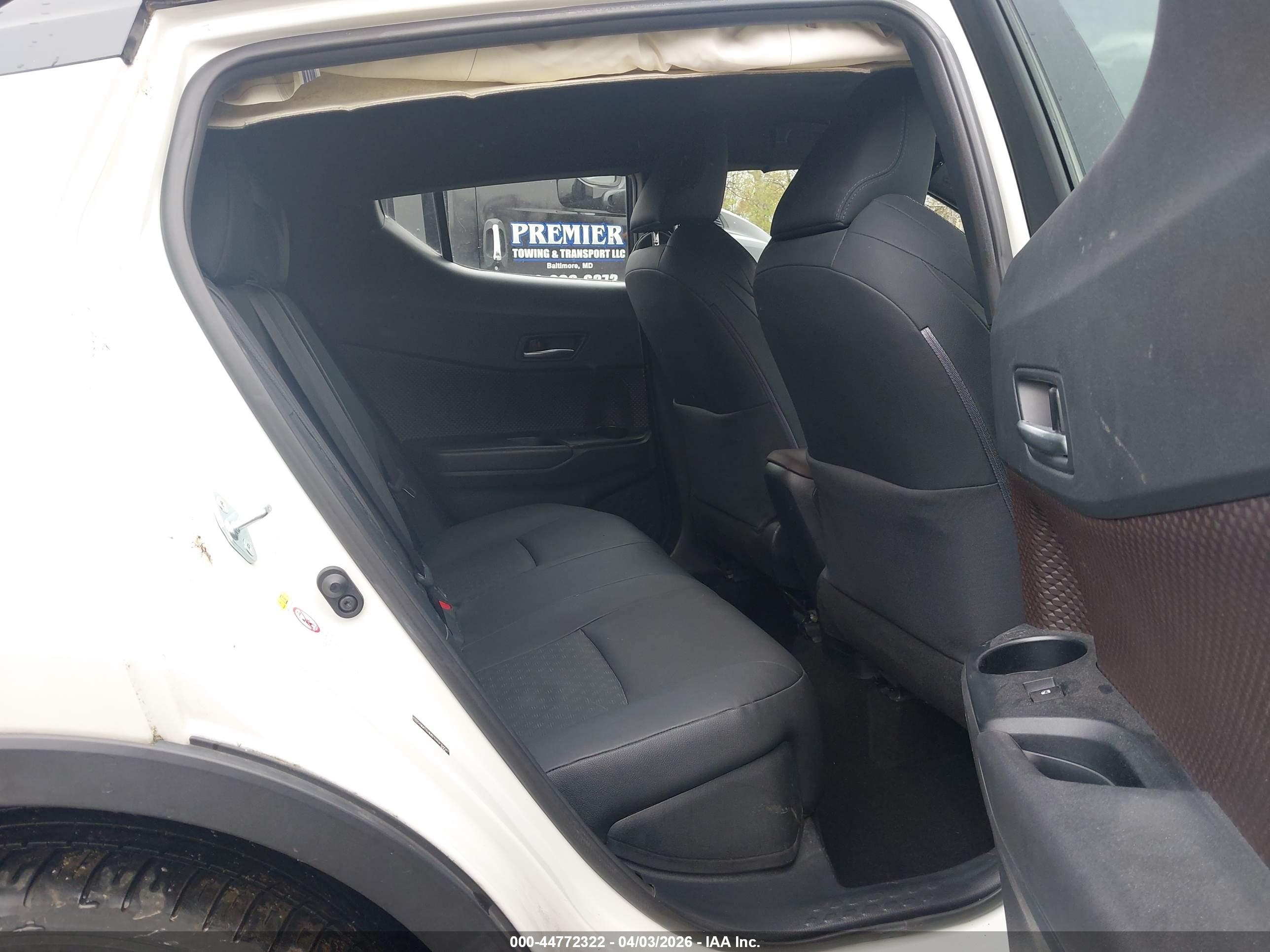 TOYOTA C-HR image 8