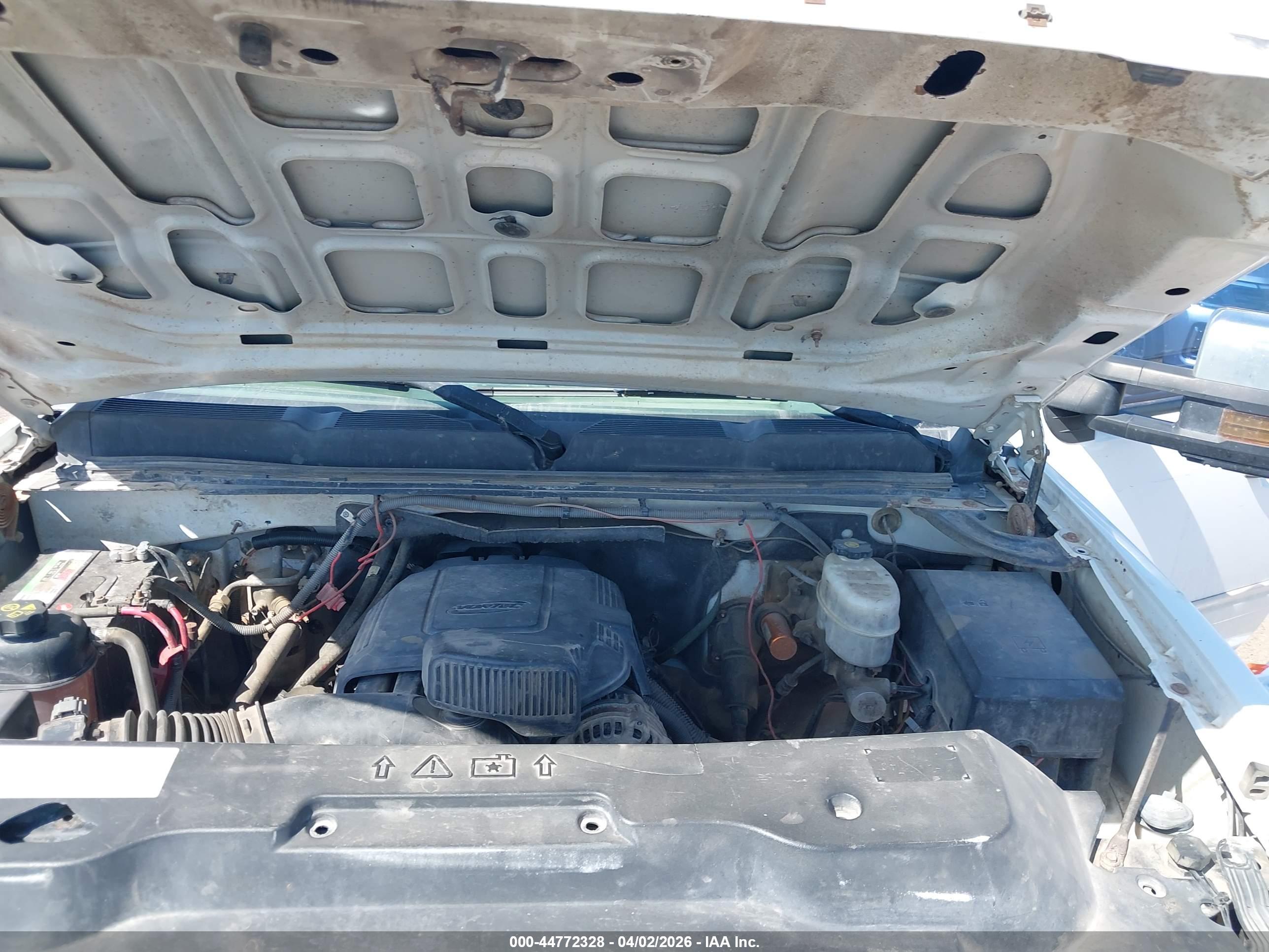 CHEVROLET SILVERADO image 10