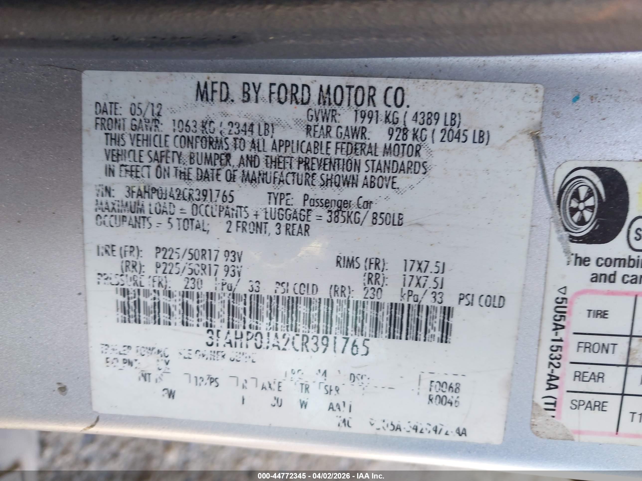 FORD FUSION image 9