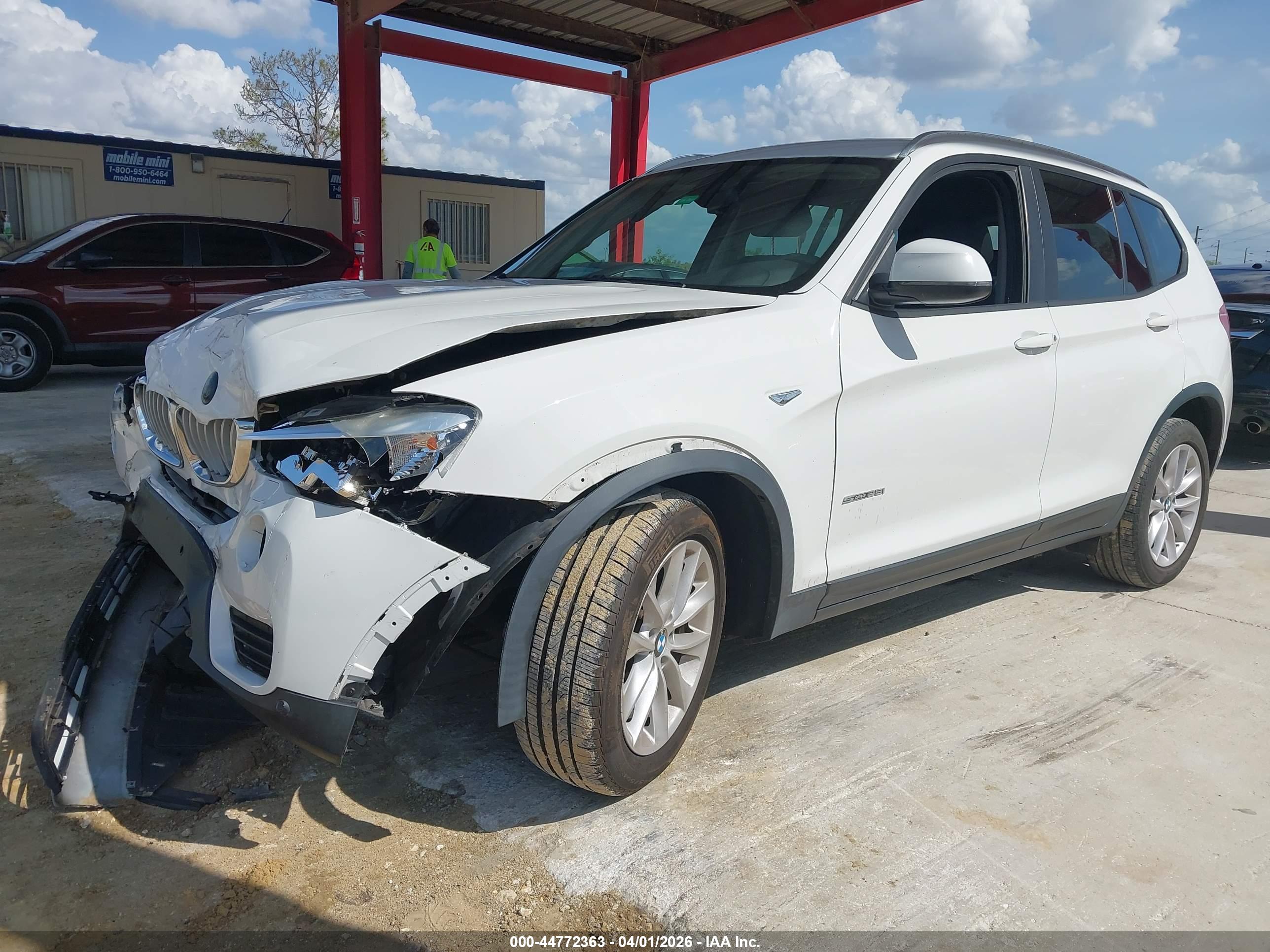 BMW X3 image 2