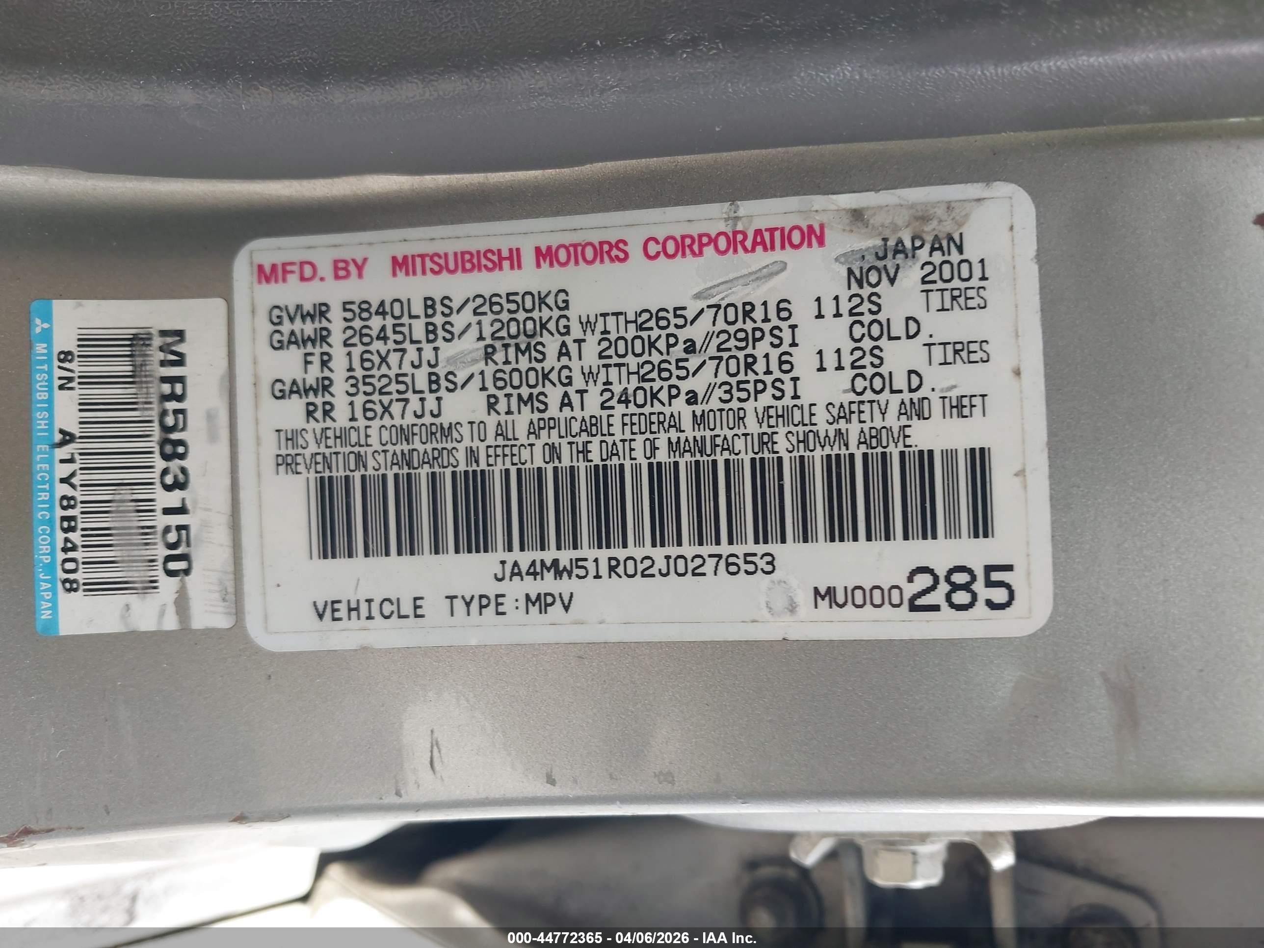 MITSUBISHI MONTERO image 9
