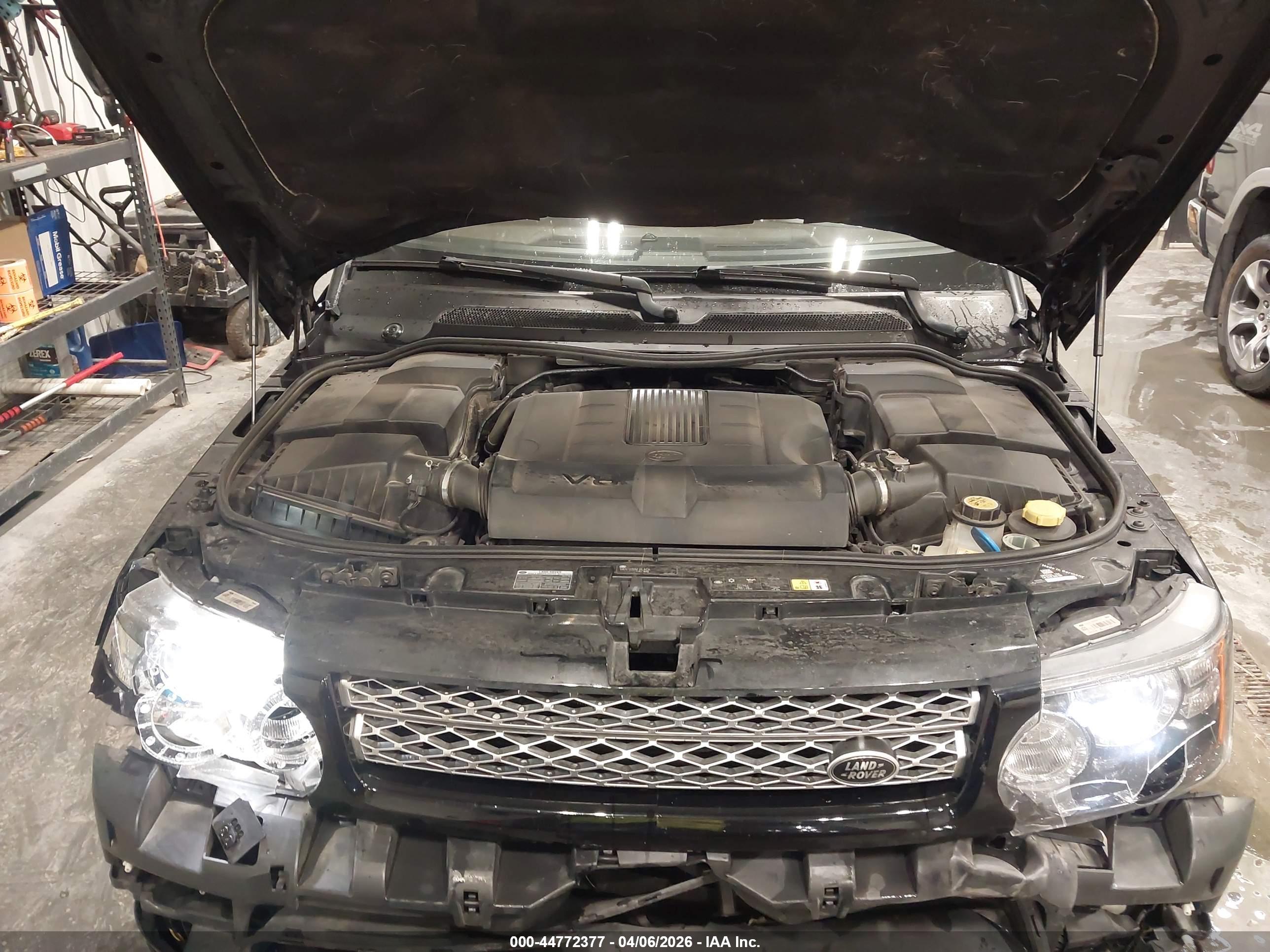 LAND ROVER image 10