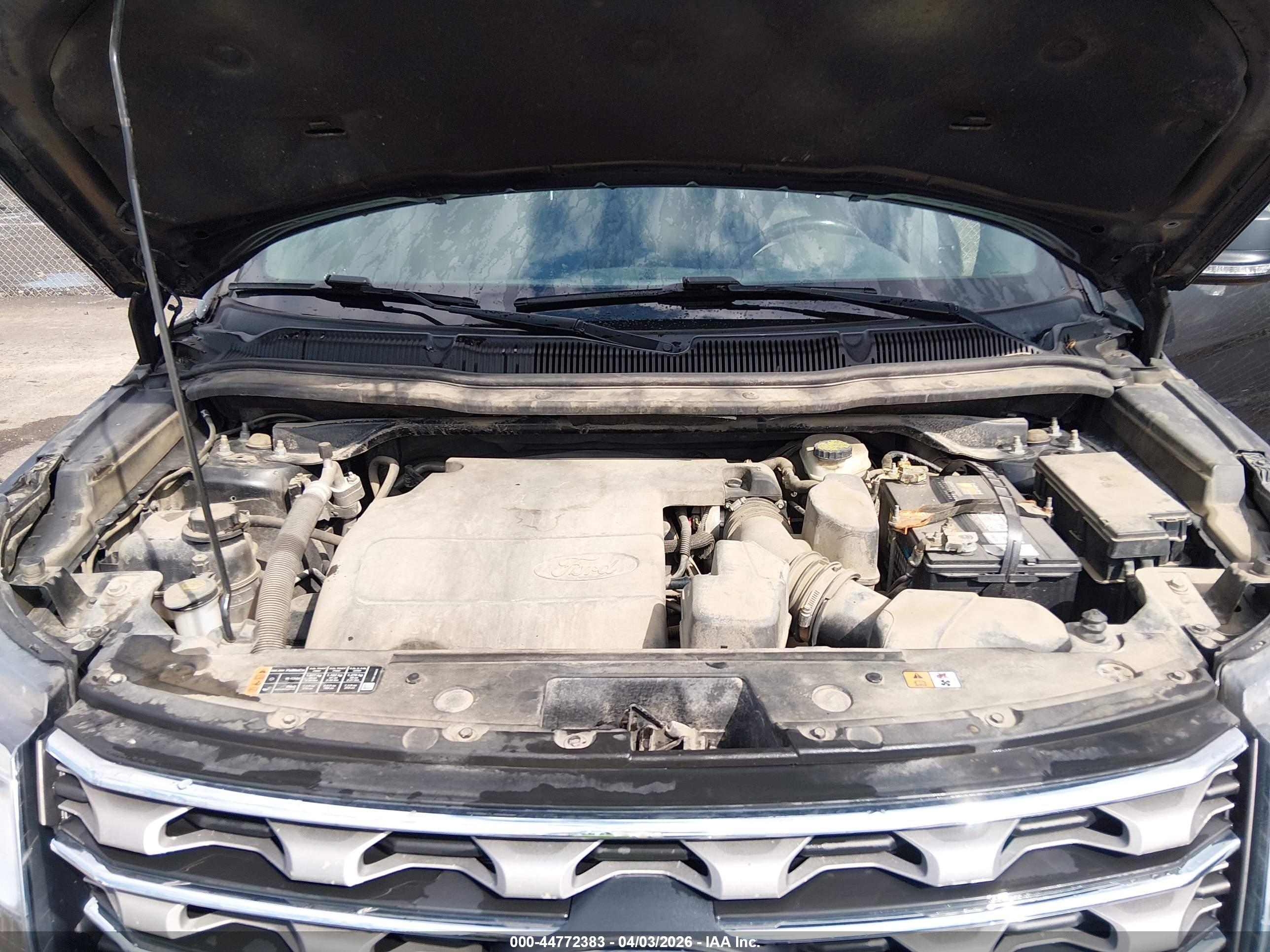FORD EXPLORER image 10