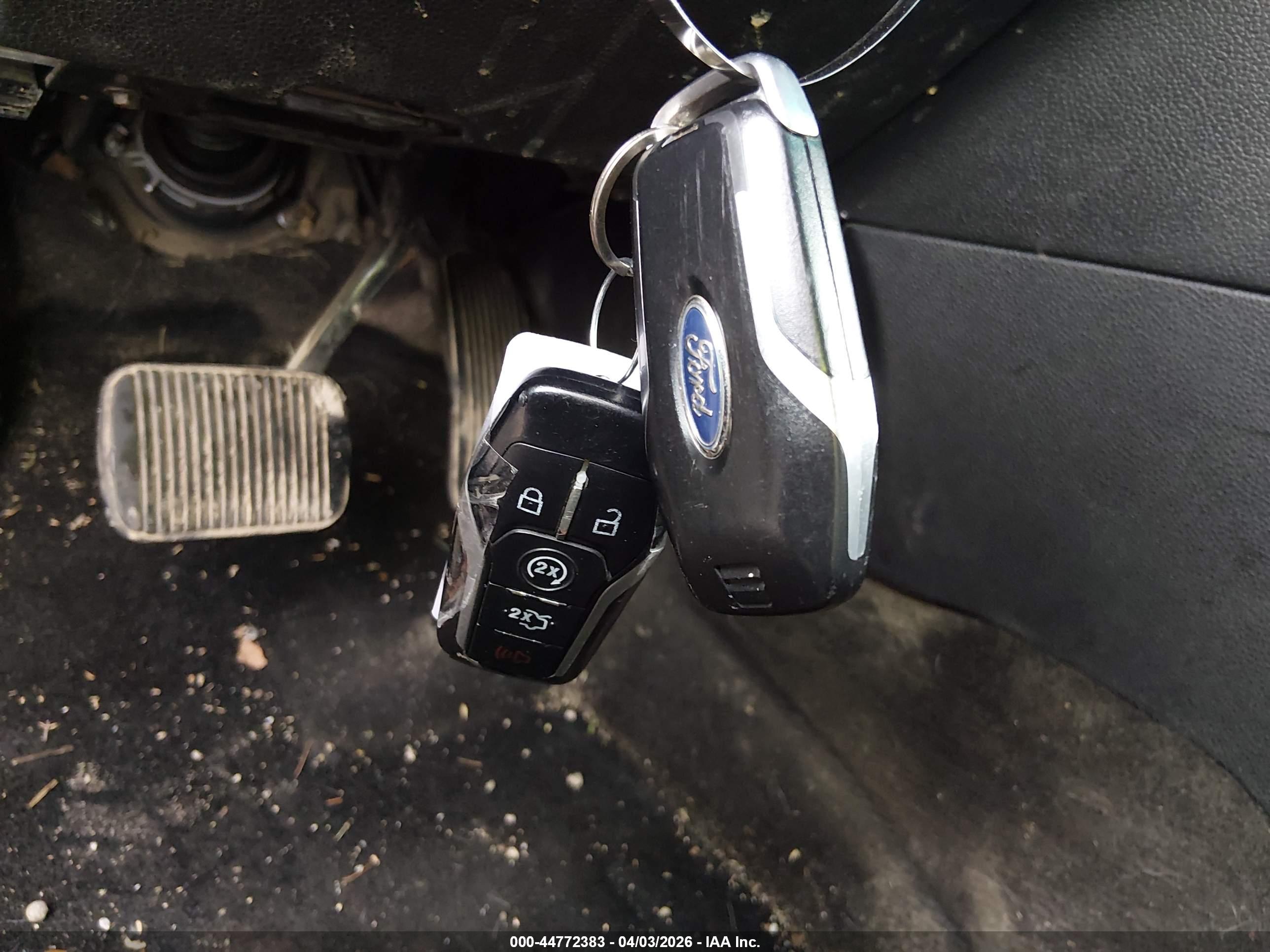 FORD EXPLORER image 11