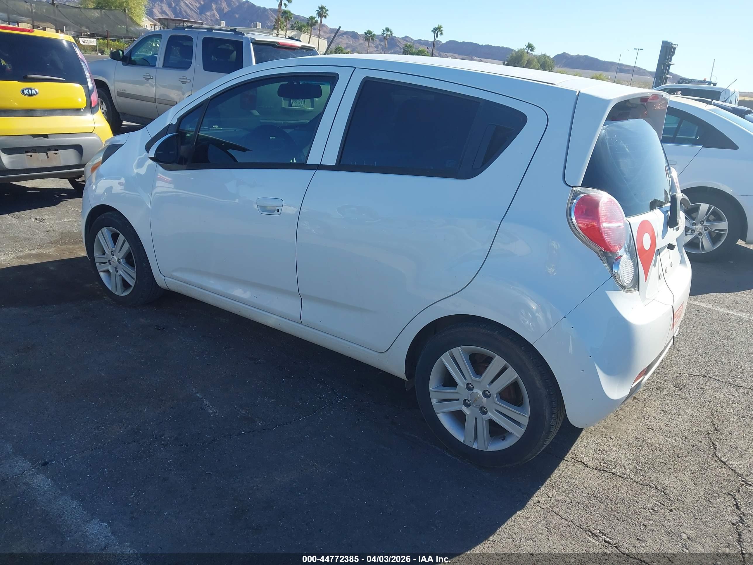 CHEVROLET SPARK image 3