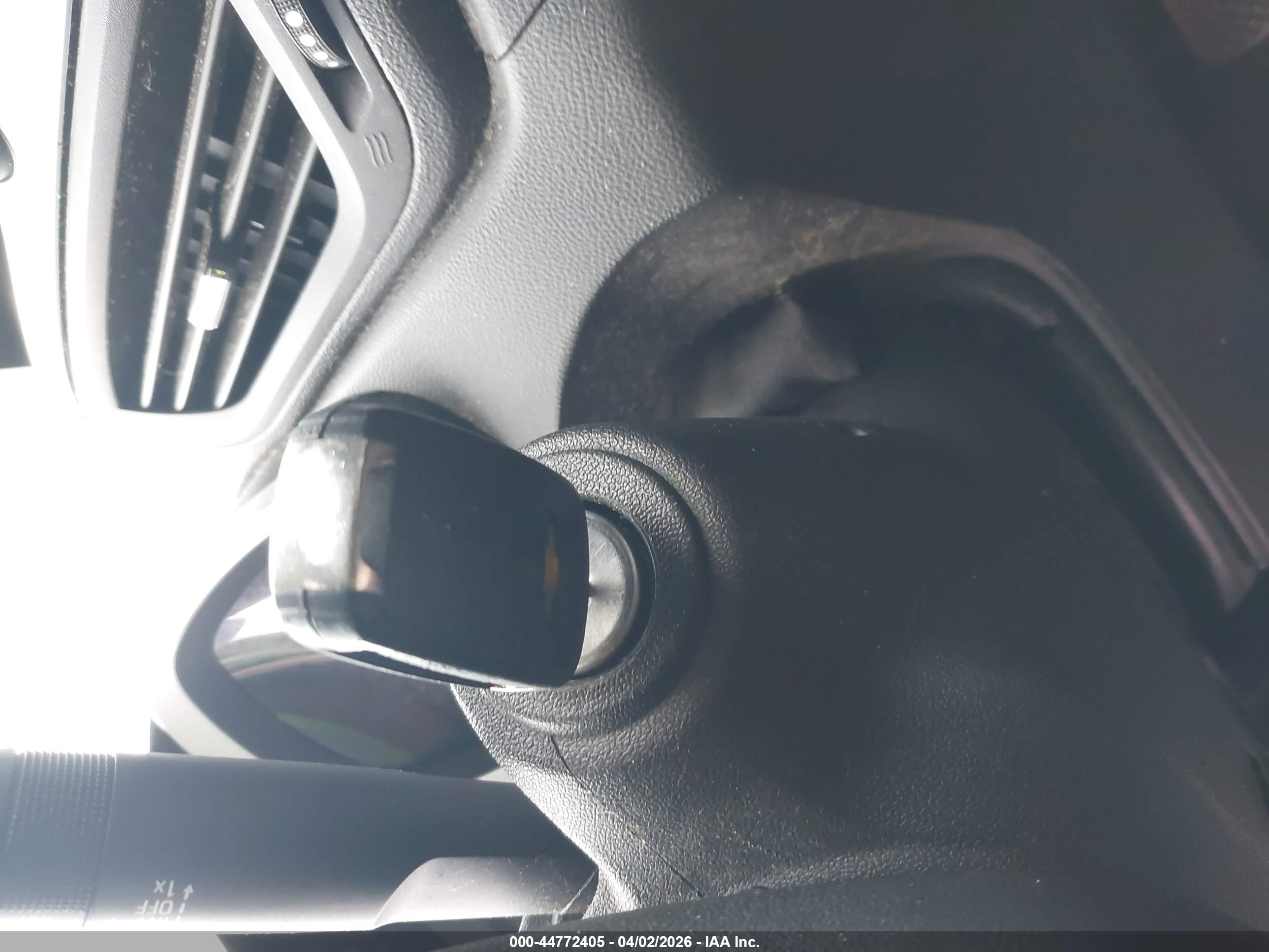 CHEVROLET EQUINOX image 11