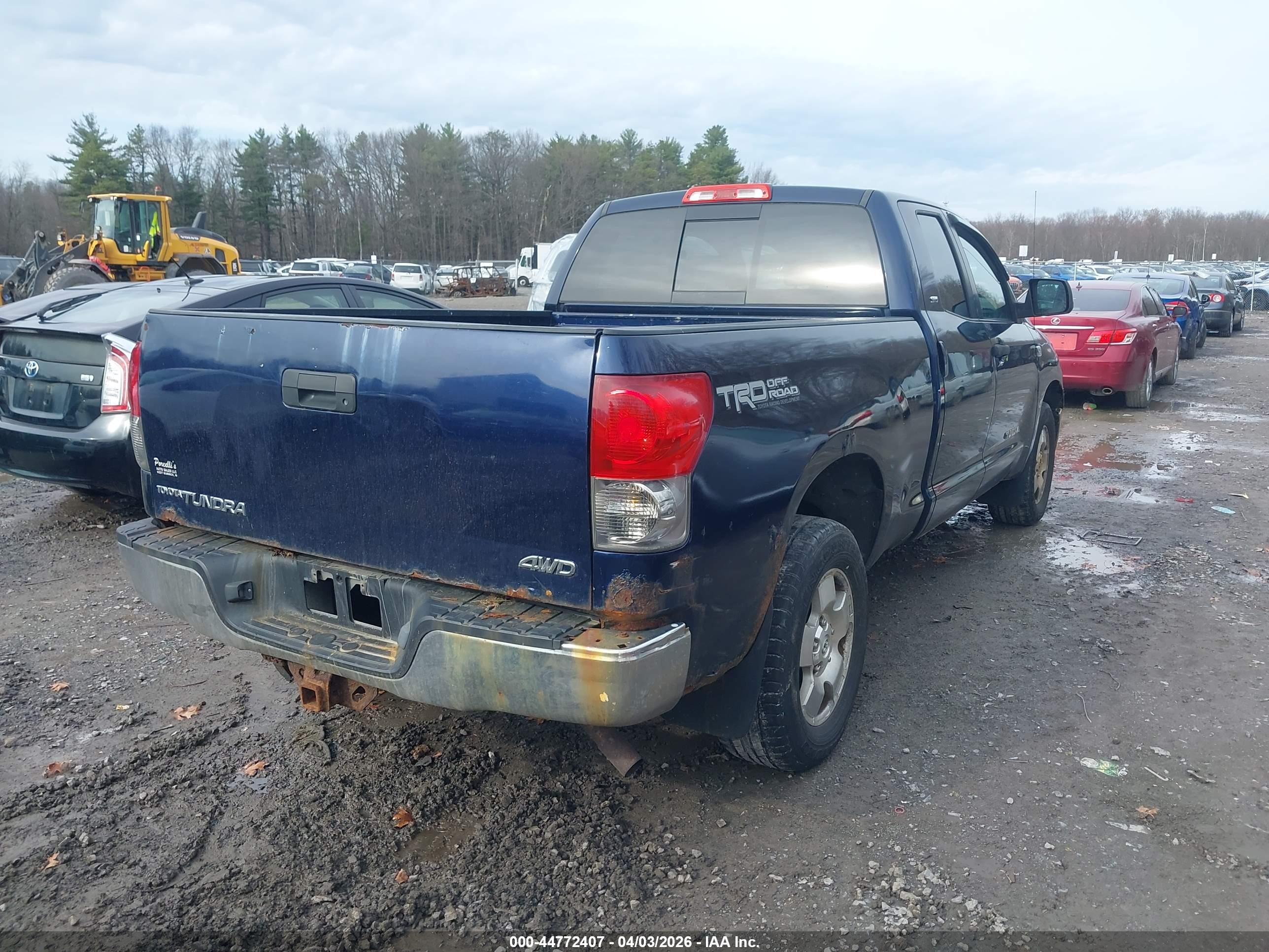 TOYOTA TUNDRA image 4
