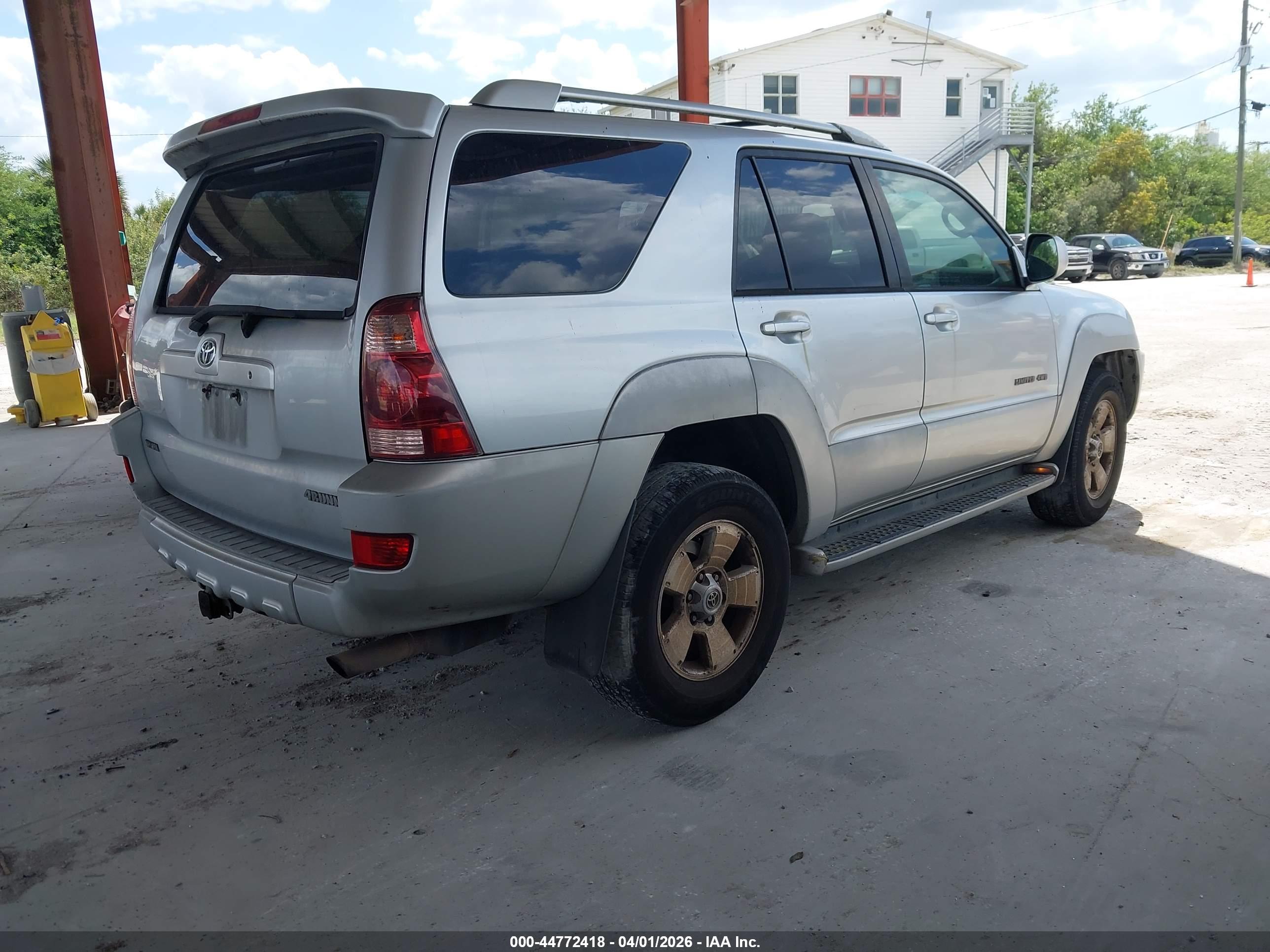 TOYOTA 4RUNNER image 4