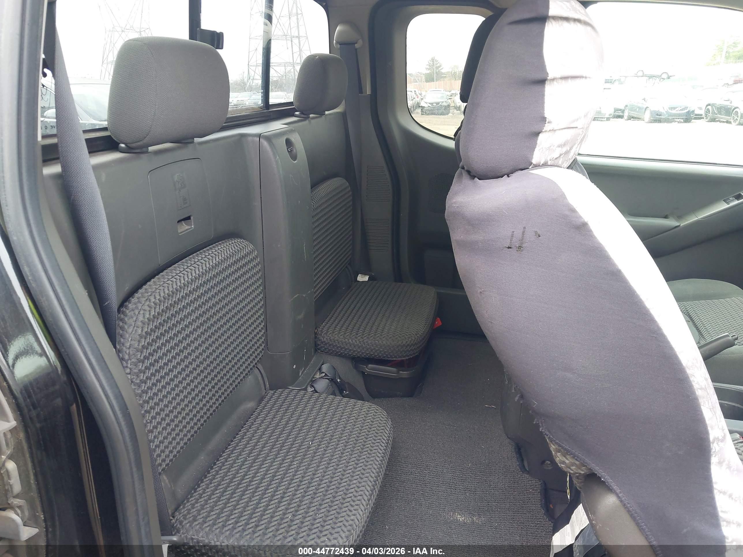 NISSAN FRONTIER image 8