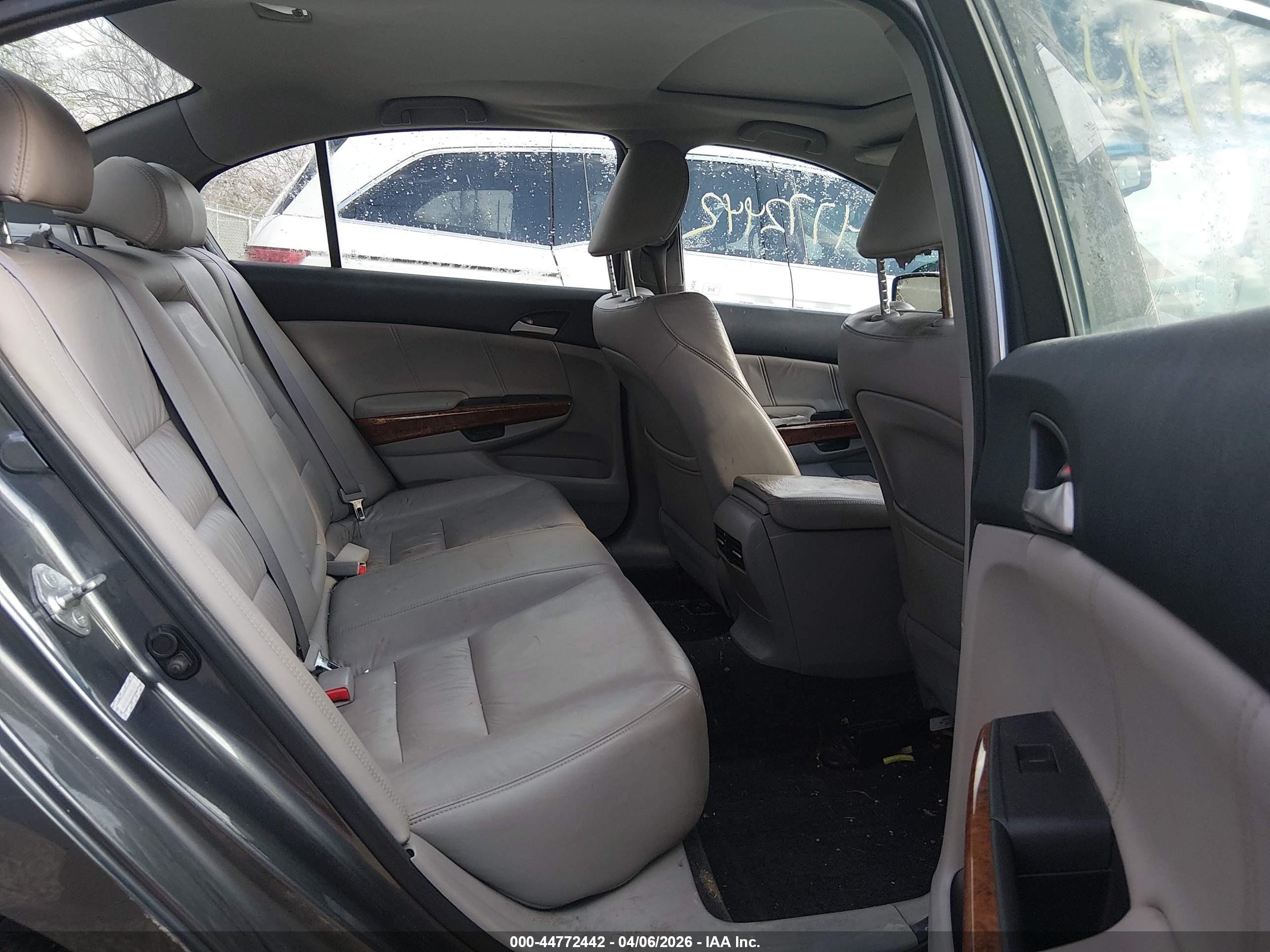 HONDA ACCORD image 8