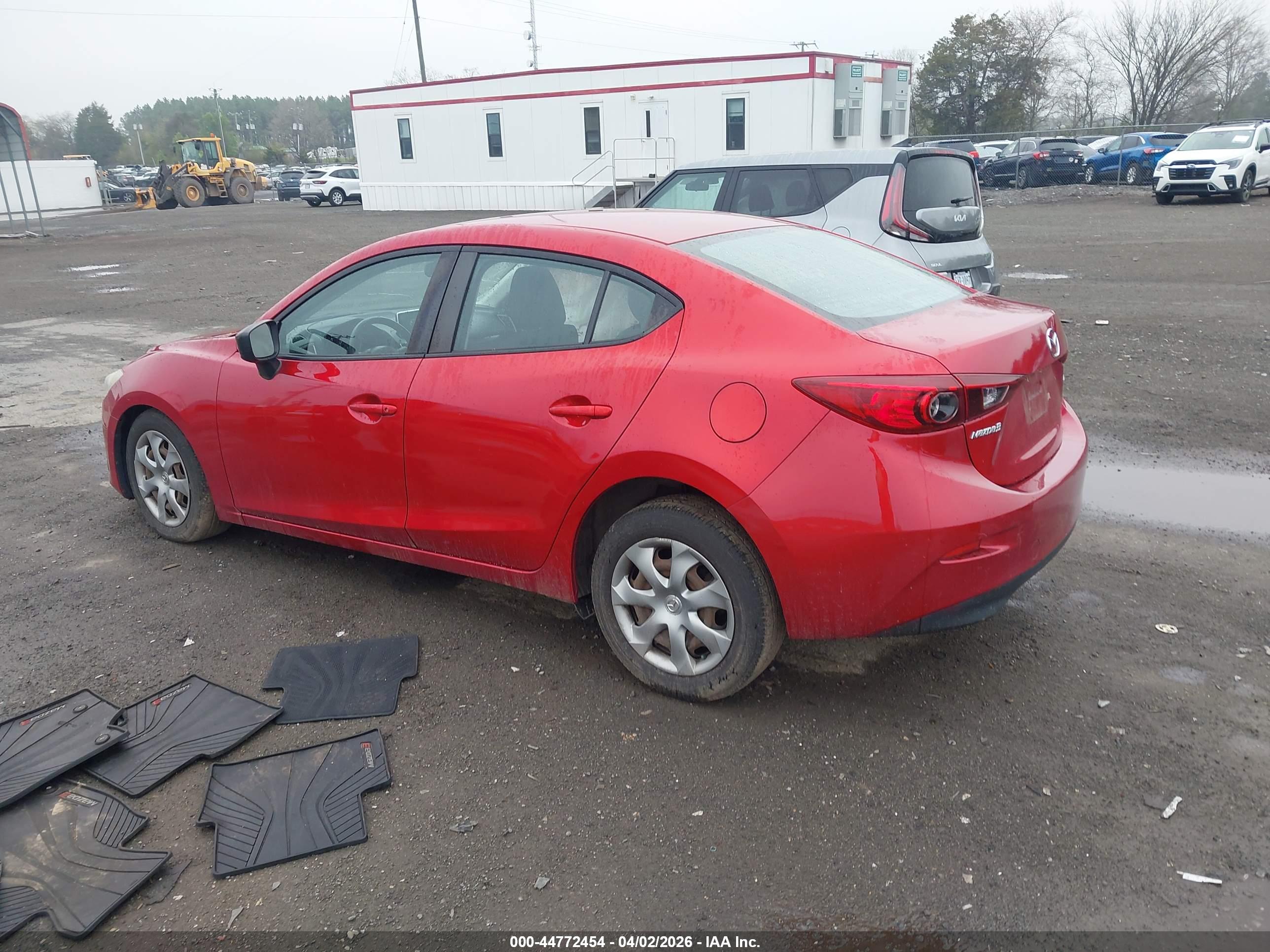 MAZDA MAZDA3 image 3