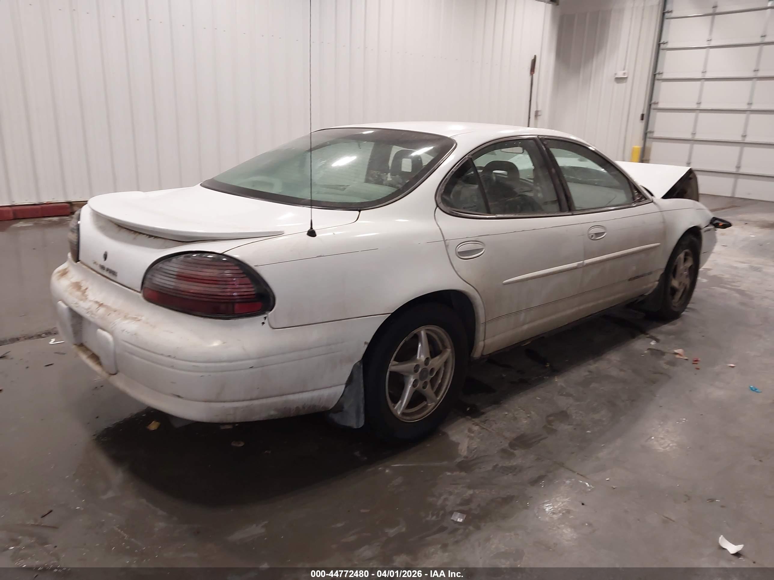 PONTIAC GRAND image 4
