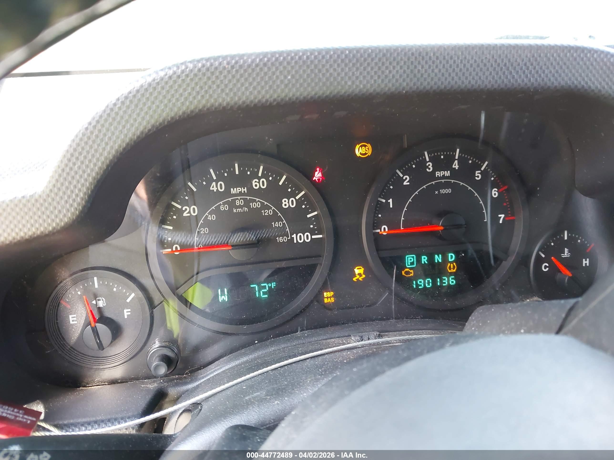 JEEP WRANGLER image 7