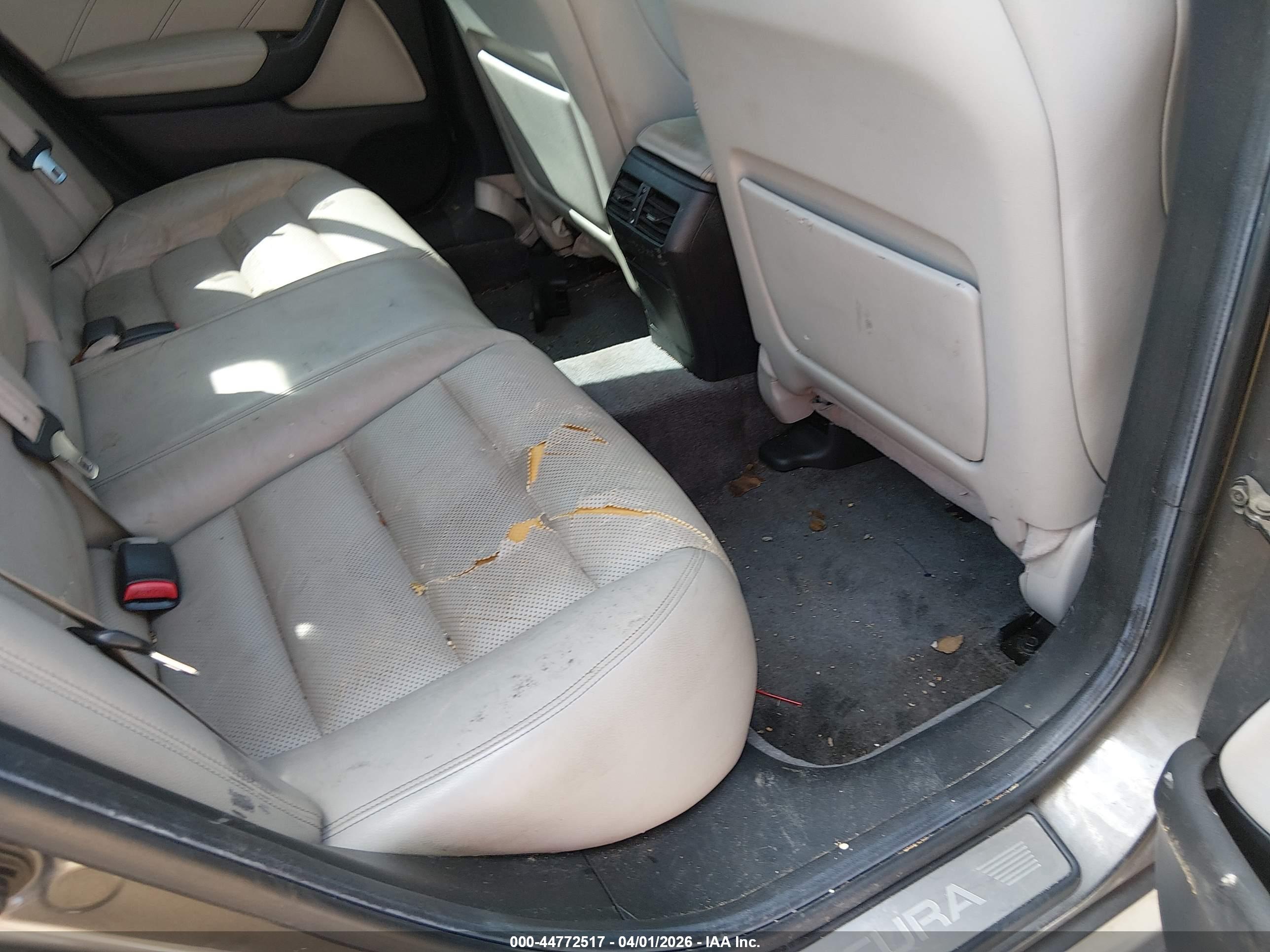 ACURA TL image 8