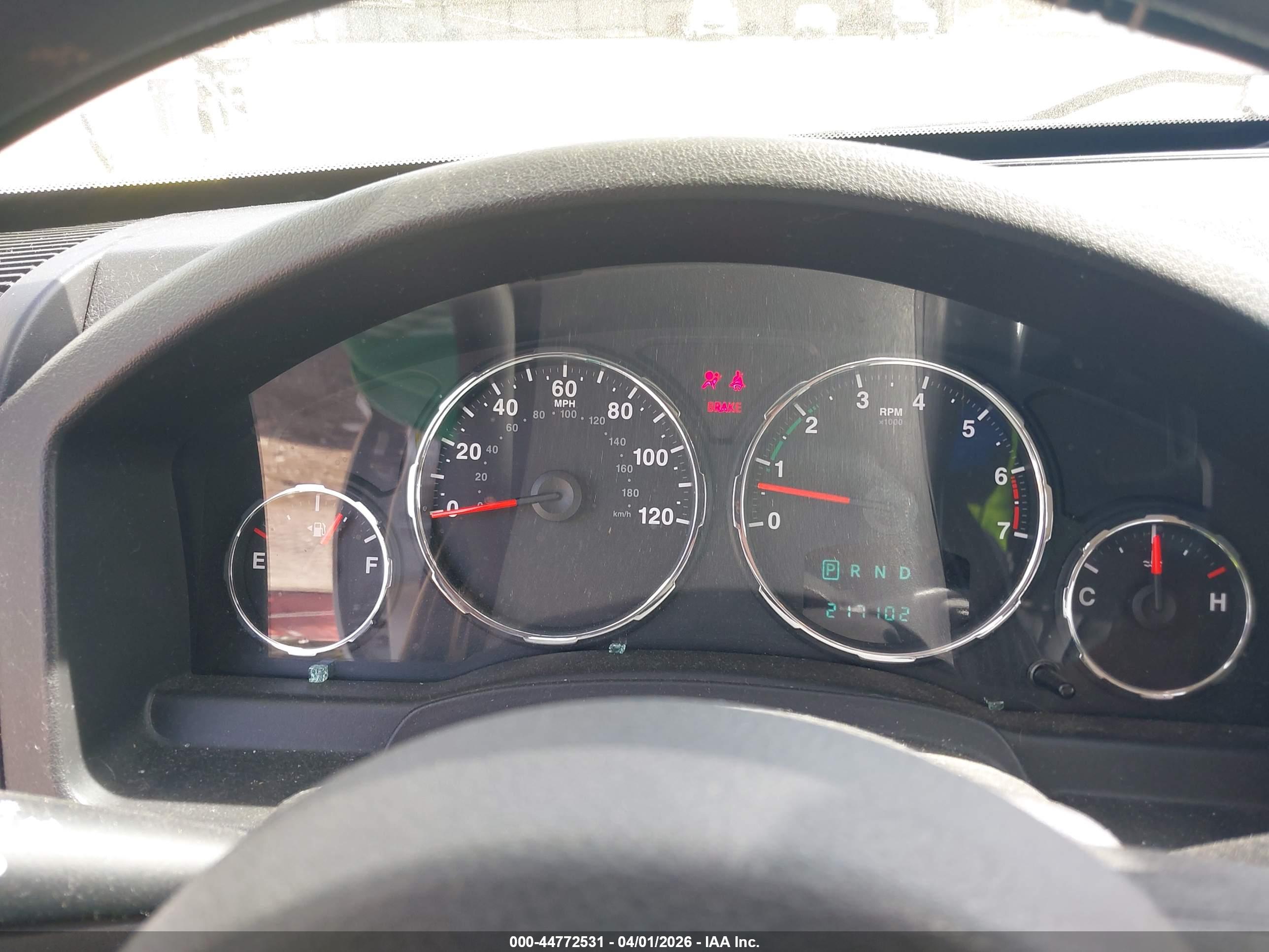 JEEP LIBERTY image 7