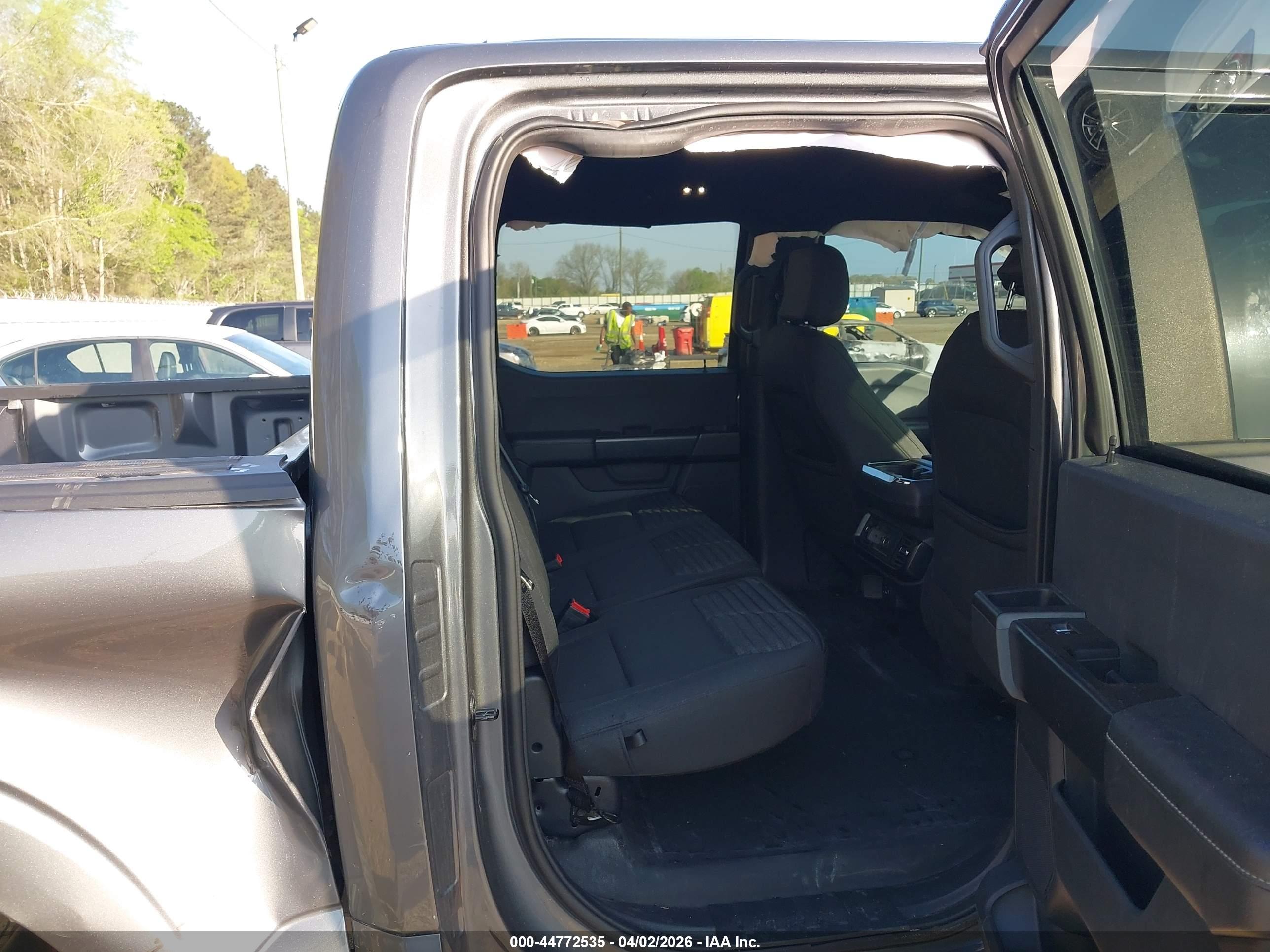 FORD F-150 image 8