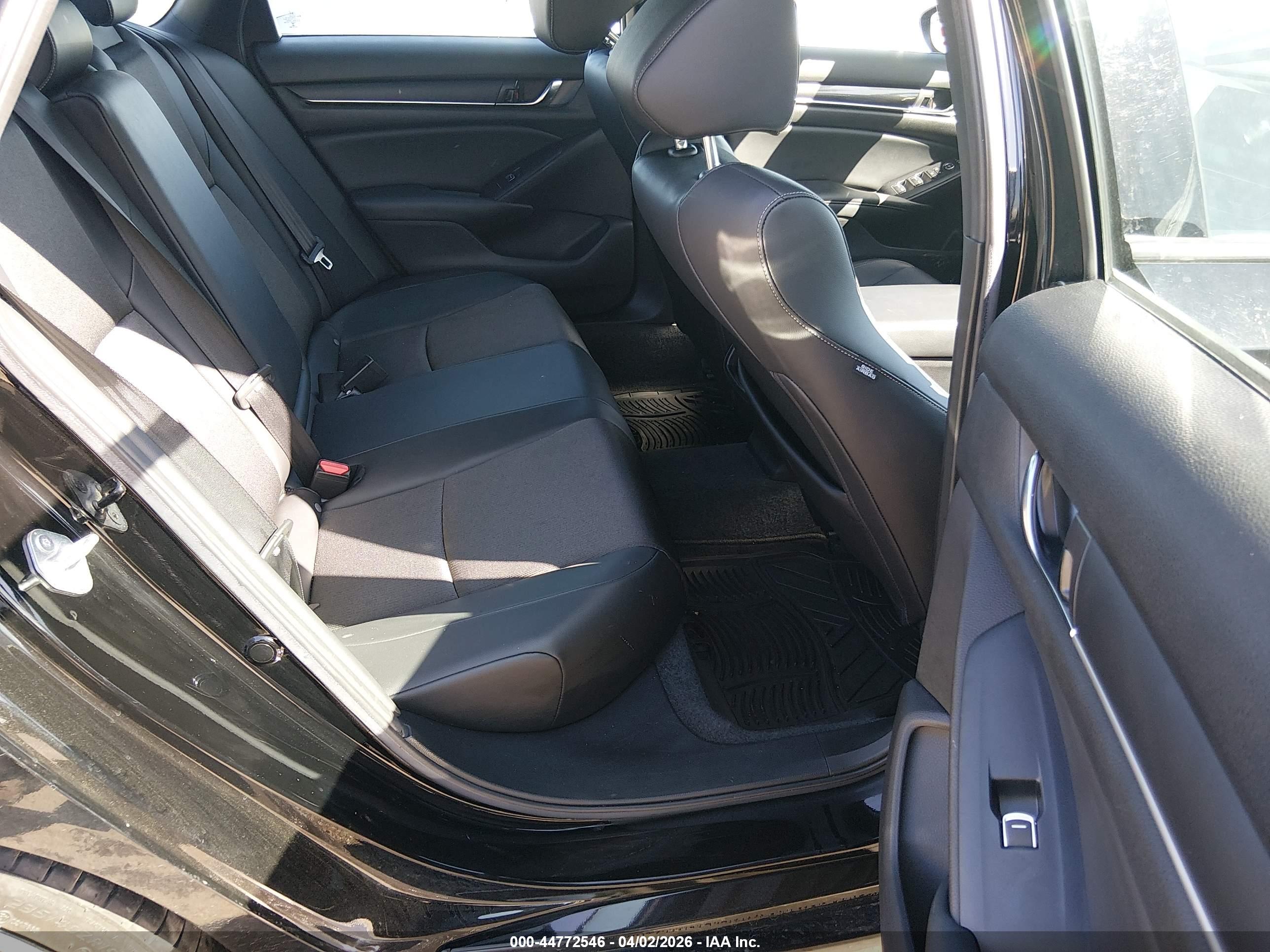 HONDA ACCORD image 8
