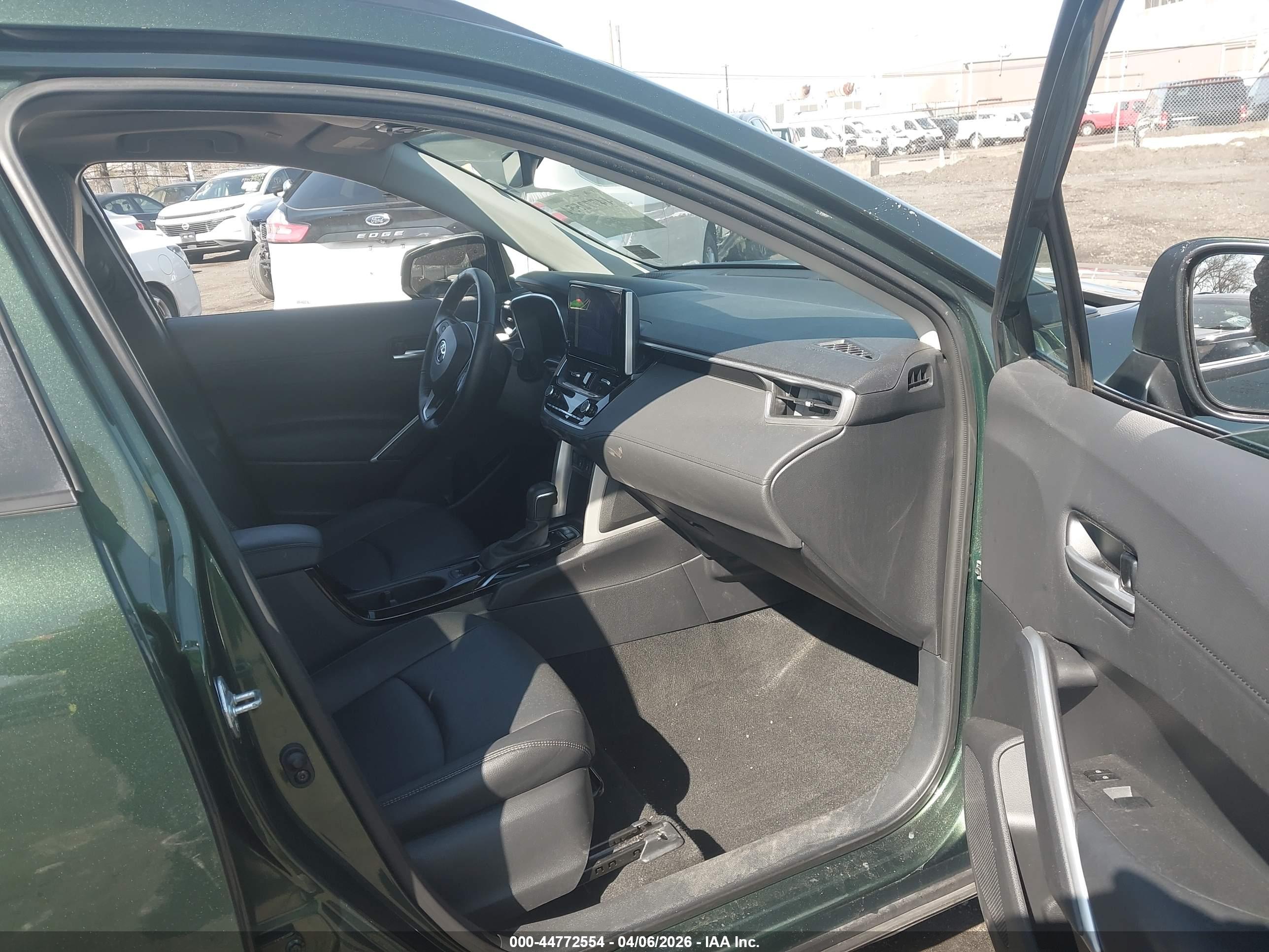 TOYOTA COROLLA image 5