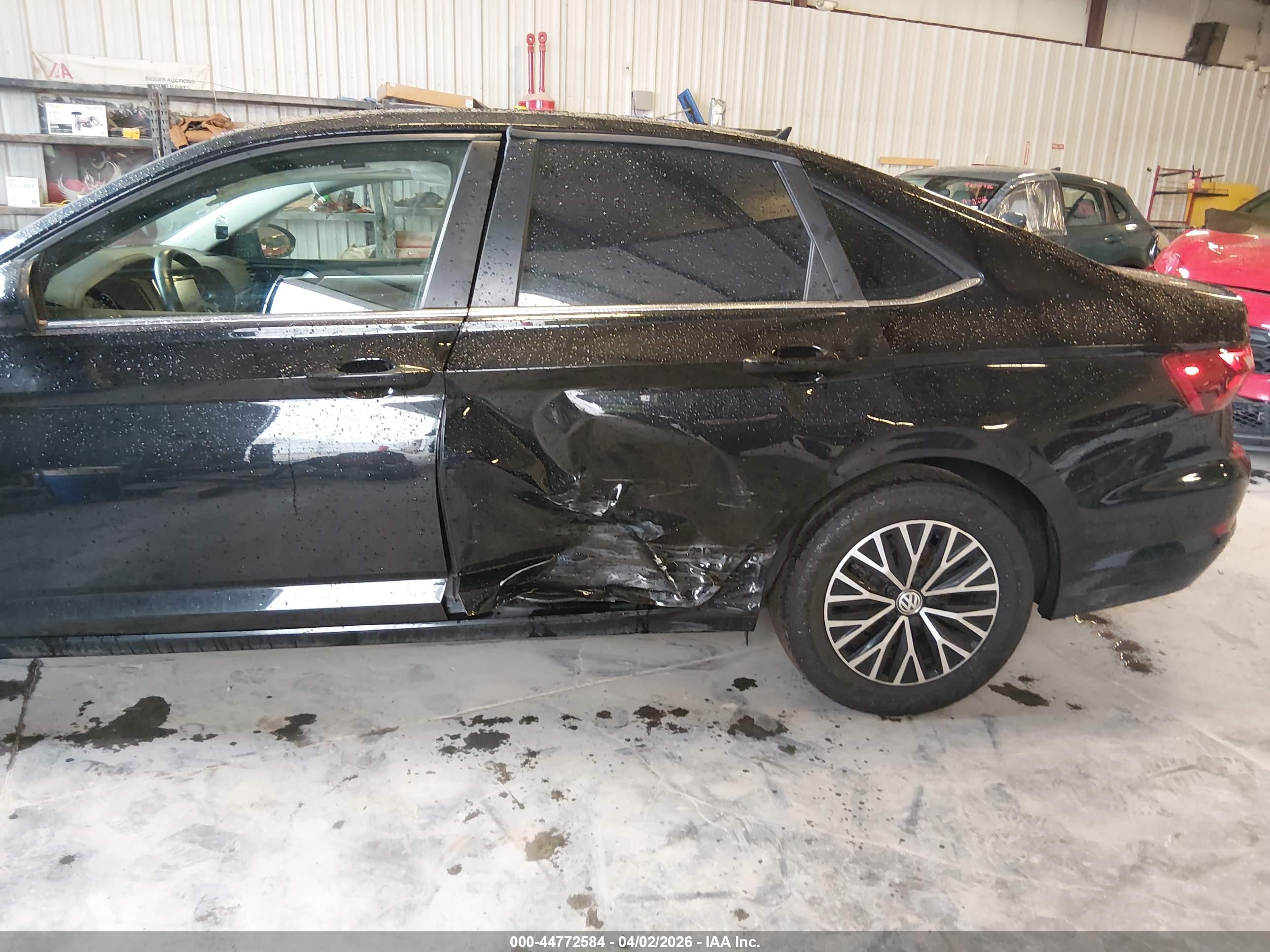 VOLKSWAGEN JETTA image 6
