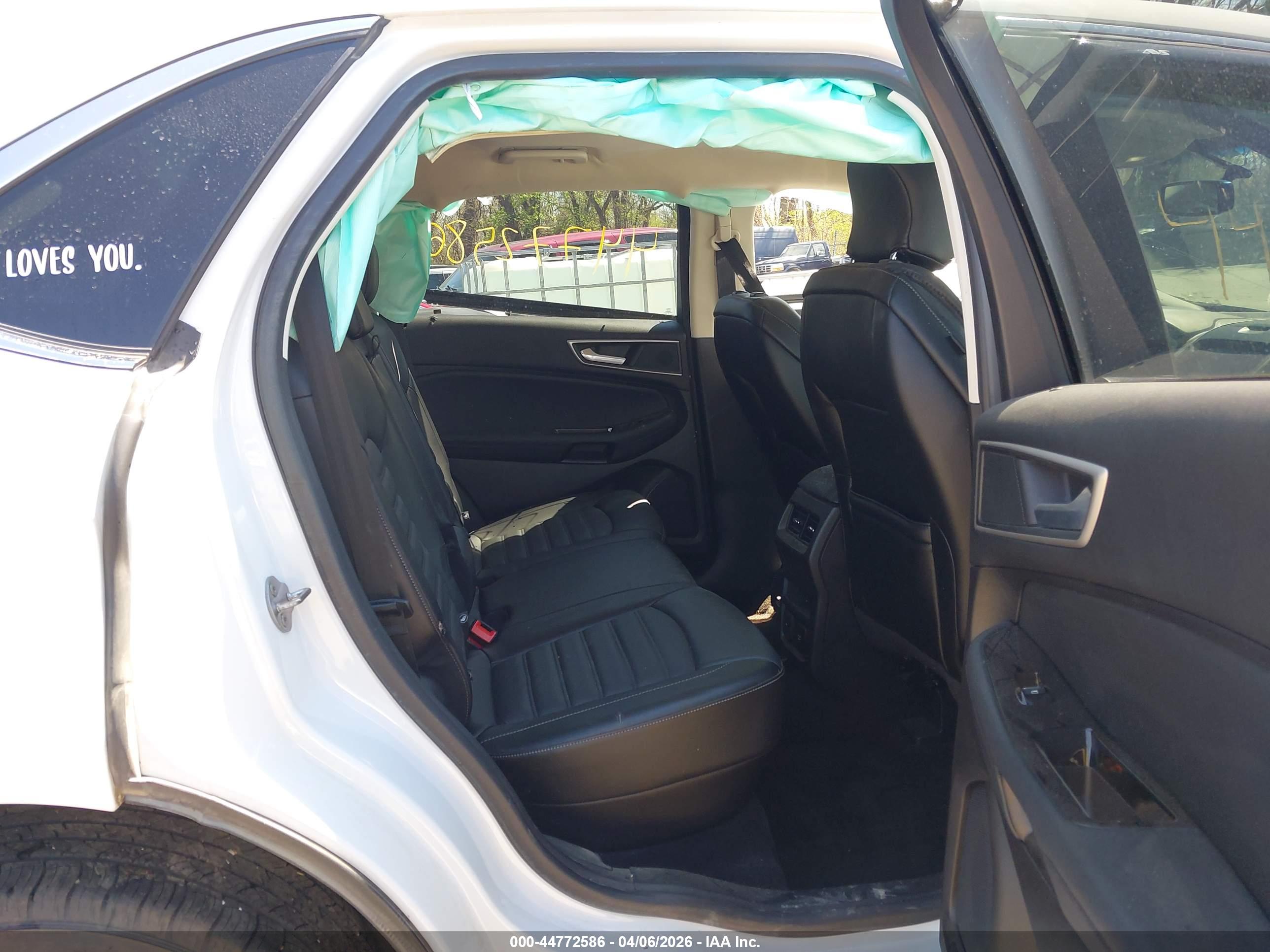 FORD EDGE image 8