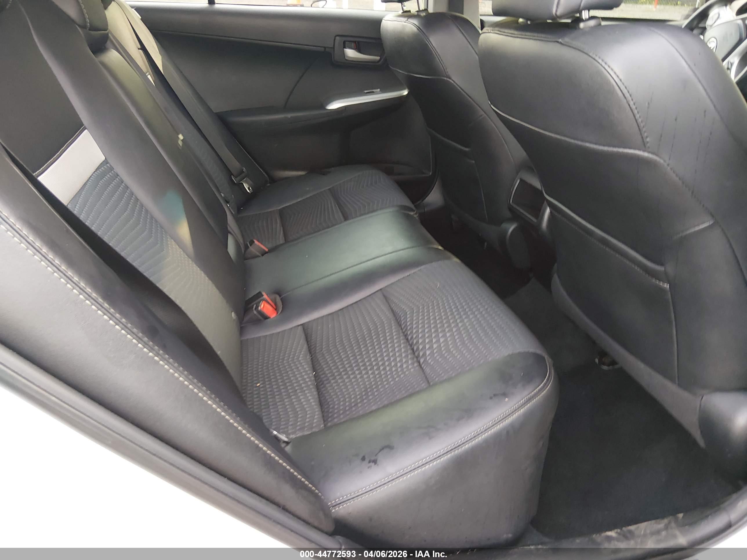 TOYOTA CAMRY image 8